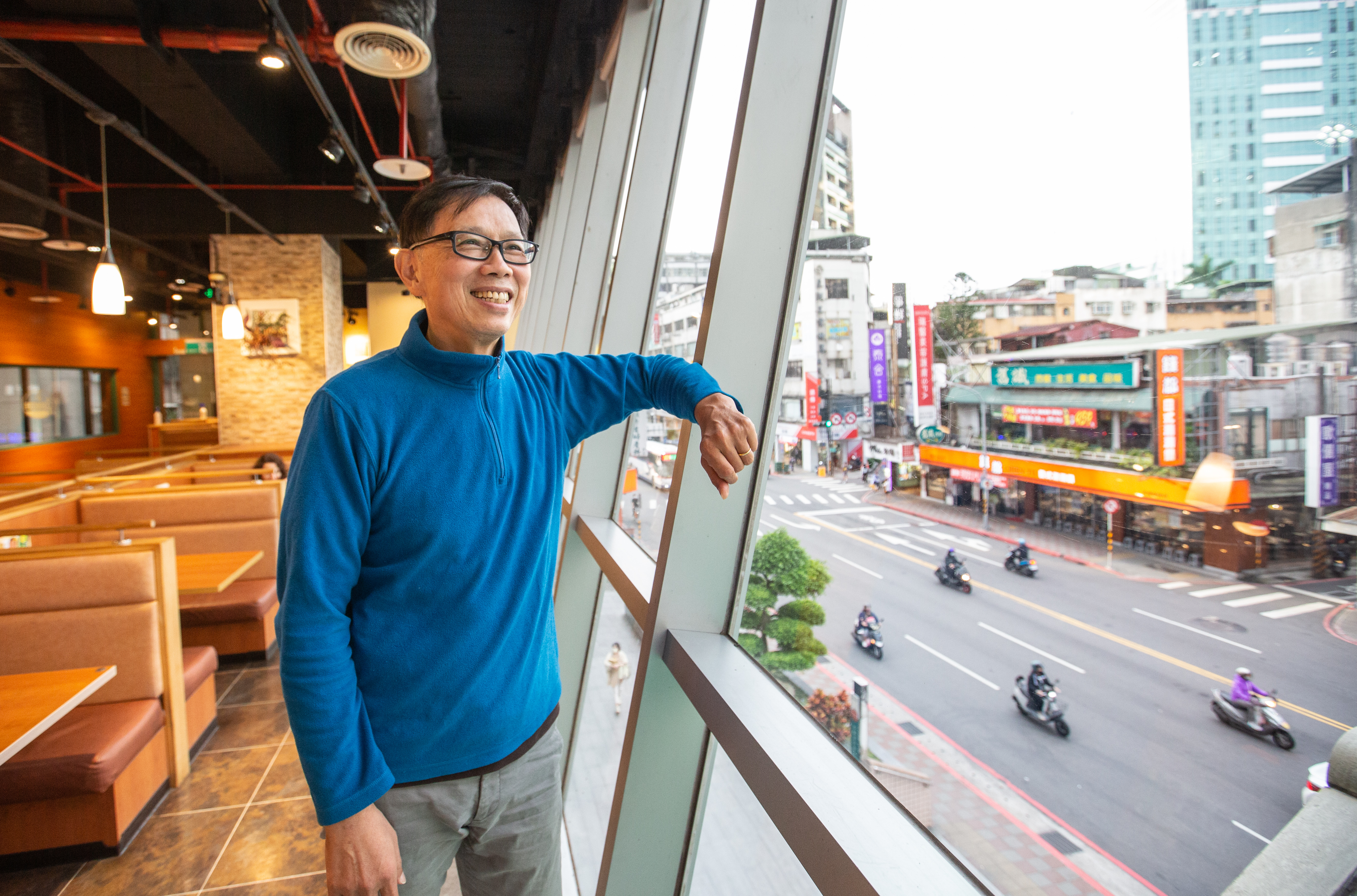 董鍾祥將過去30多年來台股投資經驗，歸納成一套簡單好用的3合1策略。