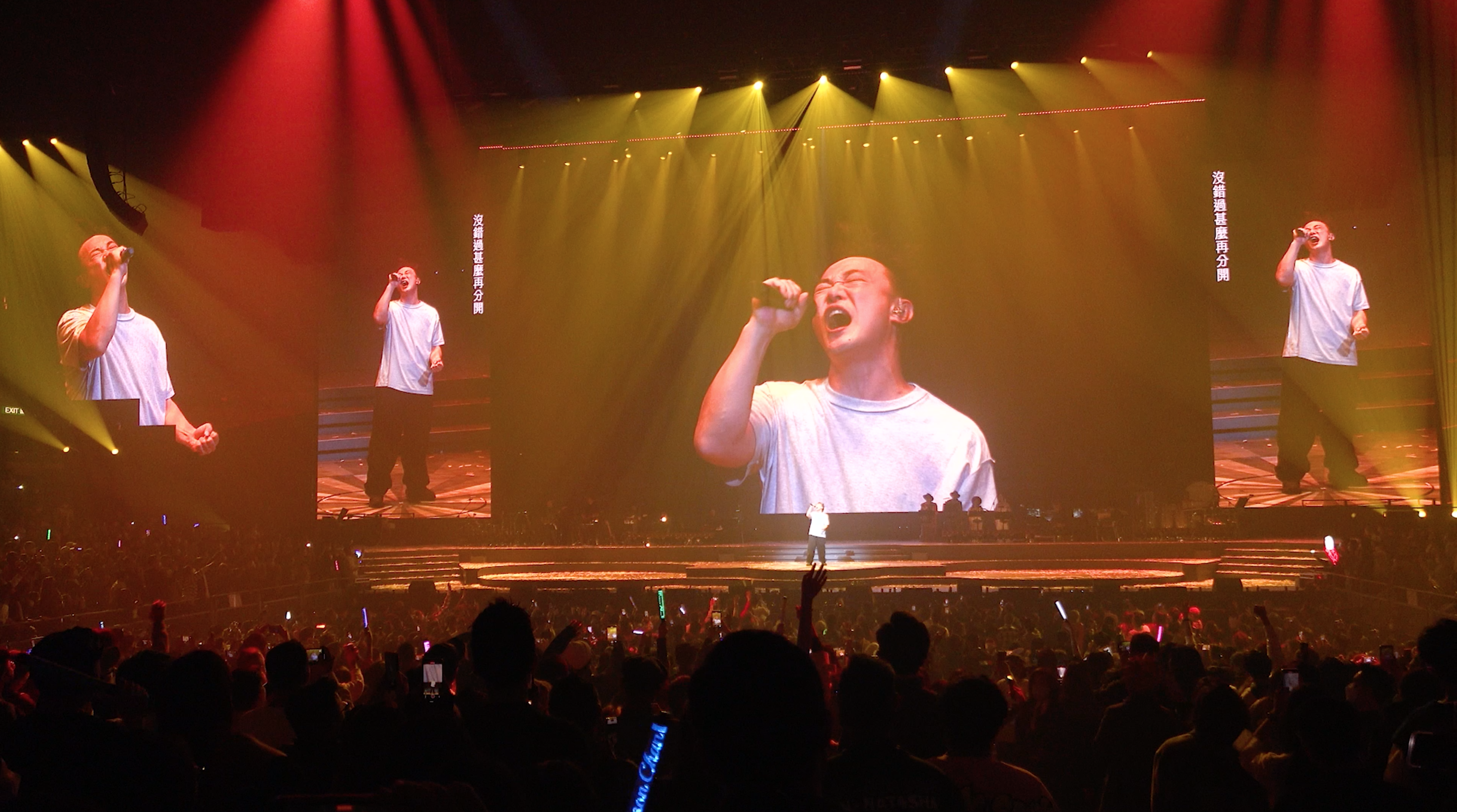 陳奕迅演唱會，讓紅館觀眾聽得如痴如醉。（ESL Limited提供）