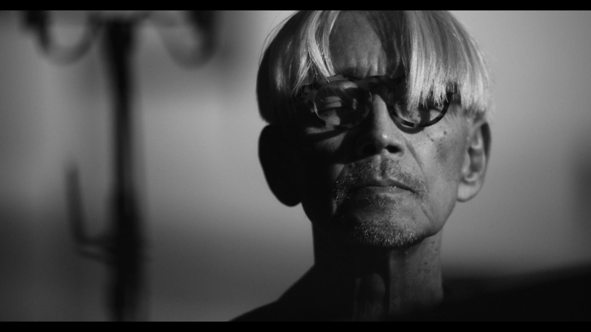 坂本龍一舉辦線上演奏會「Ryuichi Sakamoto：Playing the Piano 2022」，第一場吸引3萬名觀眾同時上線搶看。『Ryuichi Sakamoto: Playing the Piano 2022』©2022 KAB Inc.