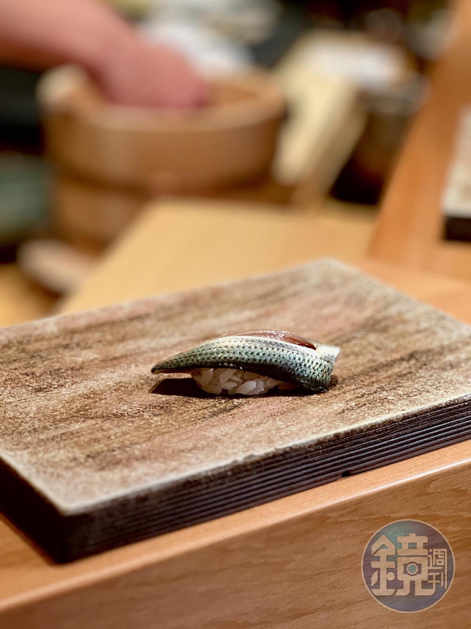 醃漬的「小肌」讓中場有一個酸爽的轉換。