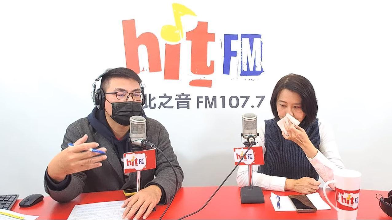 王鴻薇坦言「落跑」罵名壓力很大，但仍有里長願意給他鼓勵讓她很感動。（翻攝自hitfm YouTube）