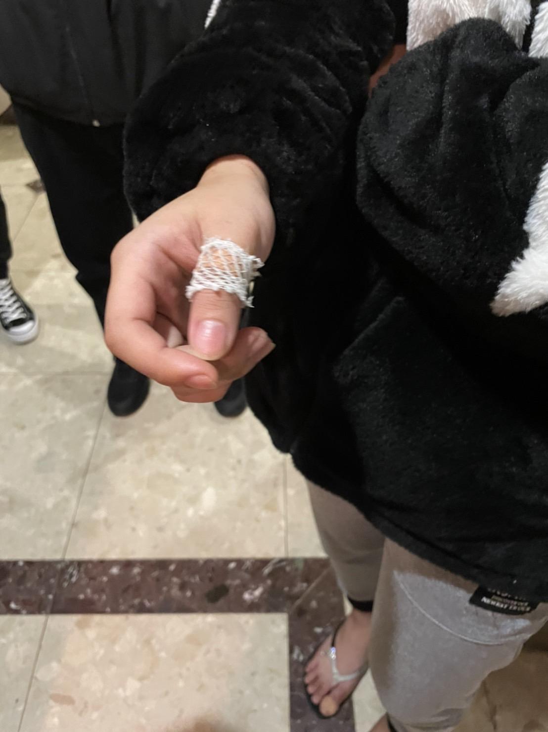 林嫌凌虐控制前妻行動。(翻攝畫面)