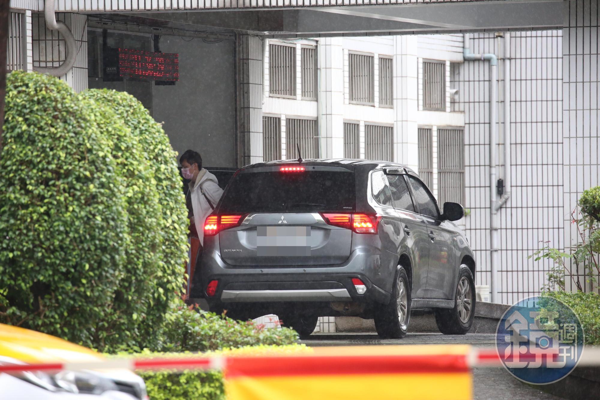 李忠庭至北機站應訊。