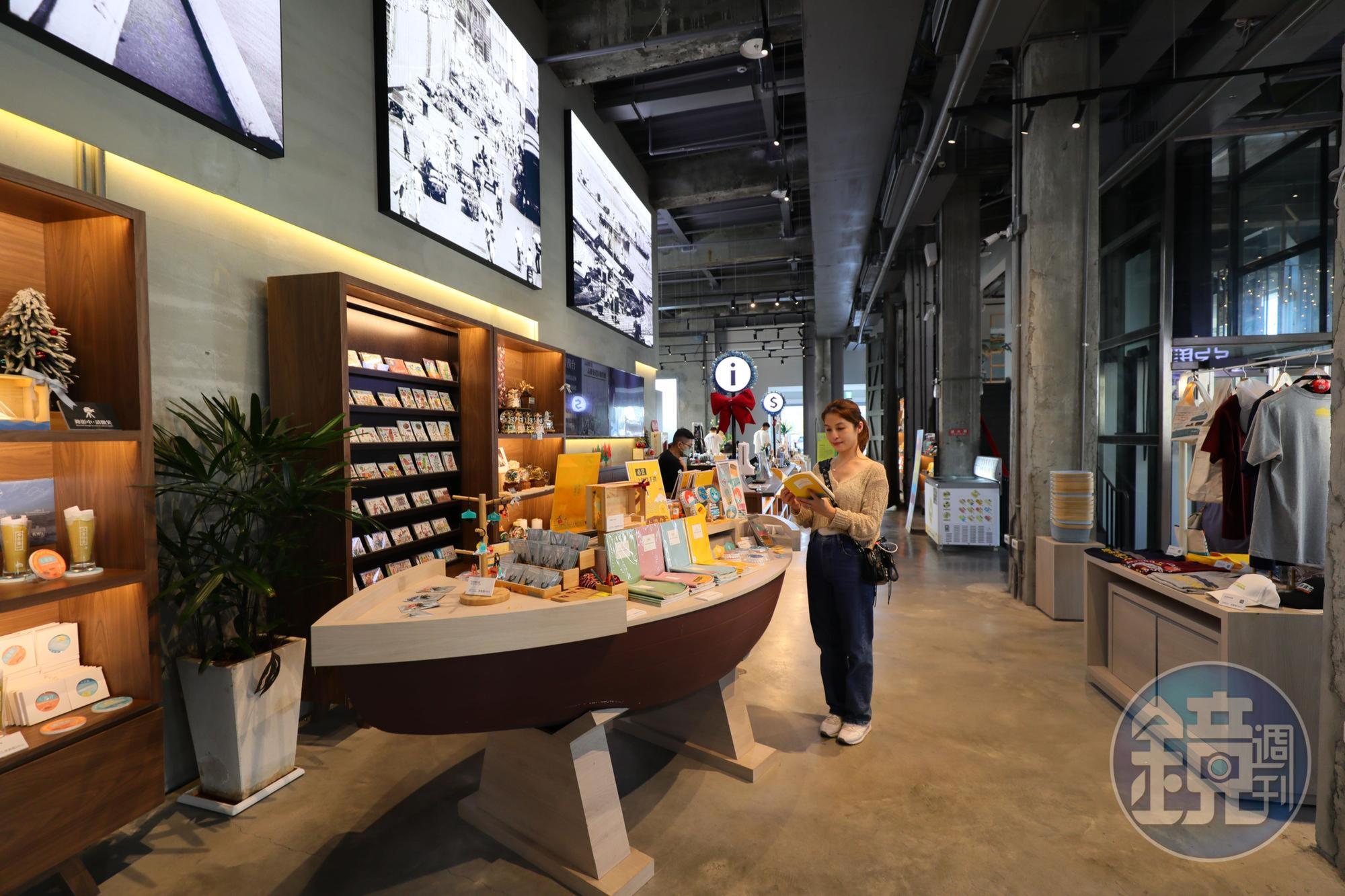 「大港倉410」裡進駐各式文創商品店家，好逛又好買。