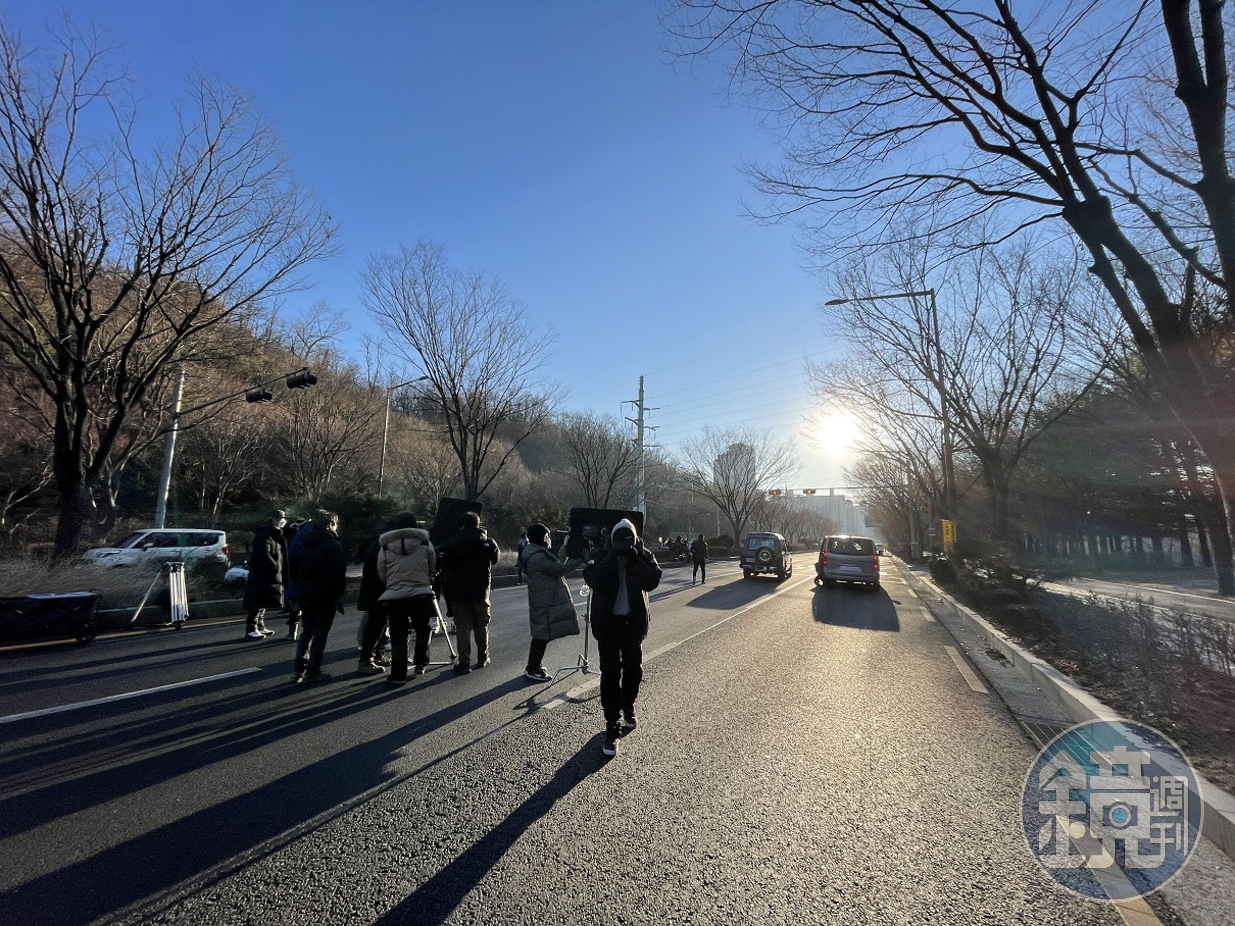 在首爾拍攝時獲官方單位全力支援，其中一場飆車戲還封路12小時方便劇組工作。（采昌提供）