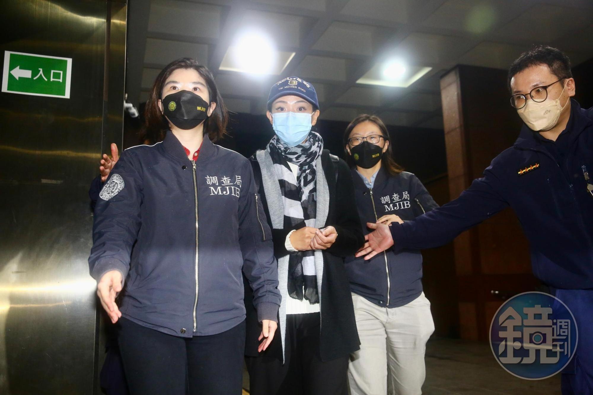 高虹安16日凌晨移送北檢複訊。