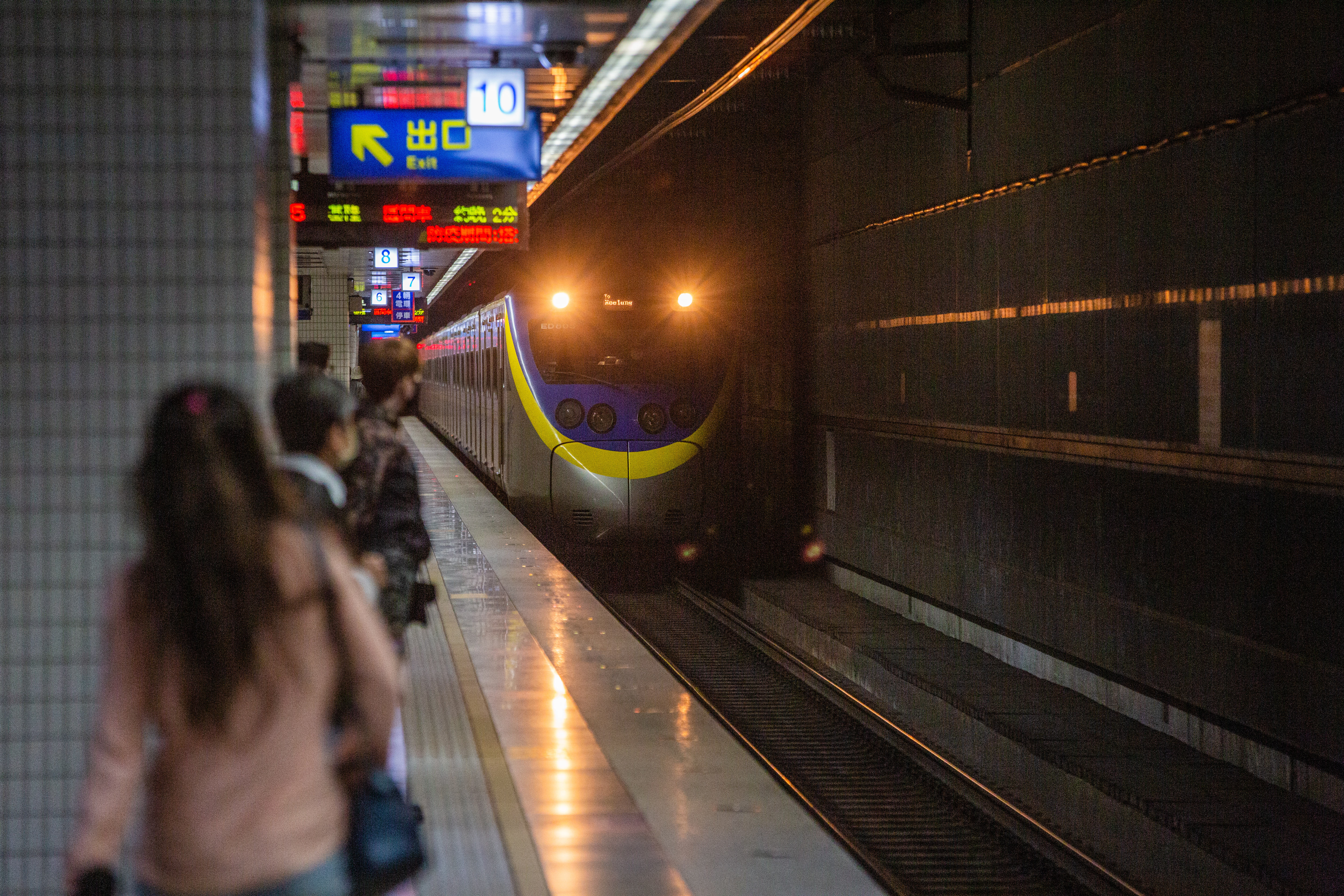 台鐵宣布春節疏運期間加開287班車，下週三起開放購票。