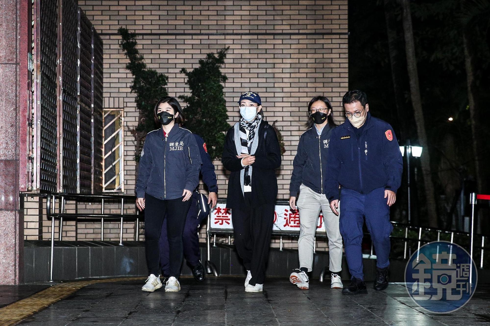 高虹安凌晨移送北檢複訊,檢察官凌晨5點多將高改列偵字案被告,諭令60萬元交保候傳。