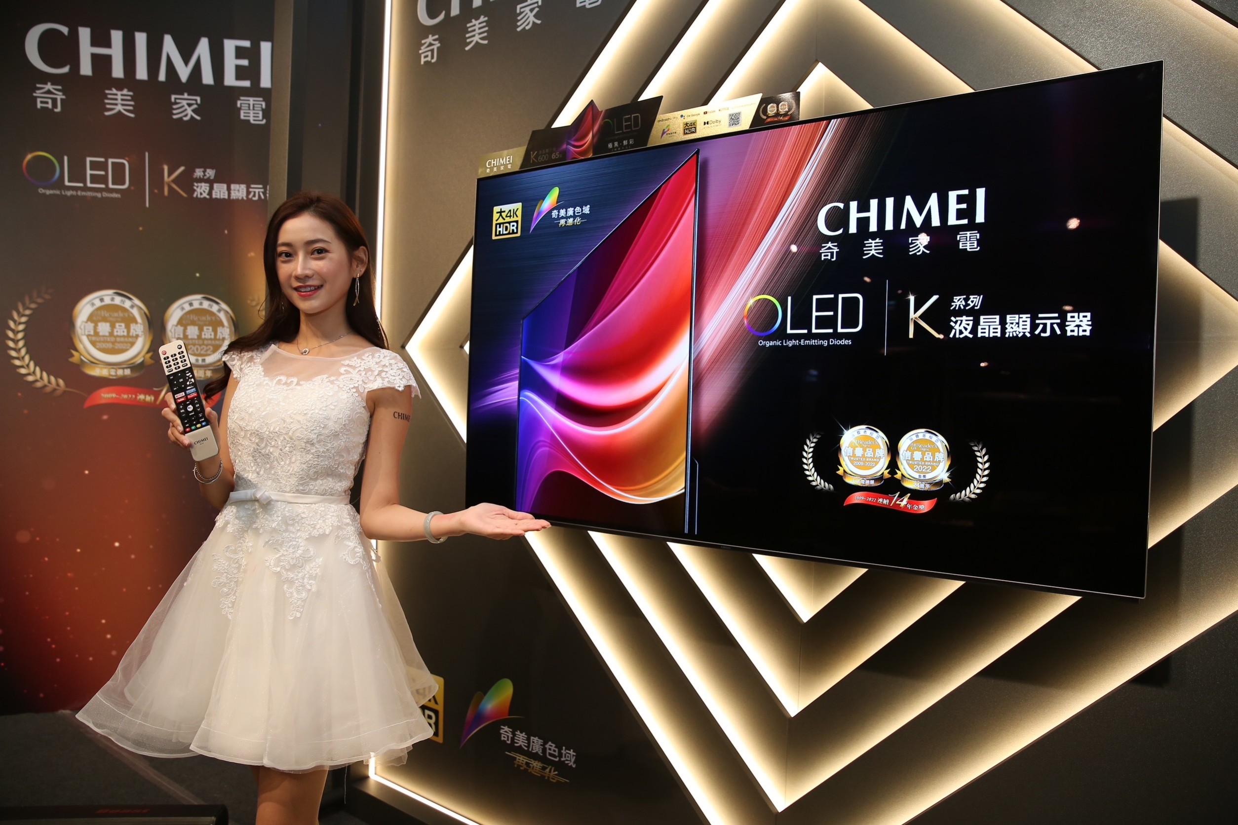 奇美家電推出第一台國產65吋OLED電視，還以低於日韓品牌近3成的價格震撼登場。