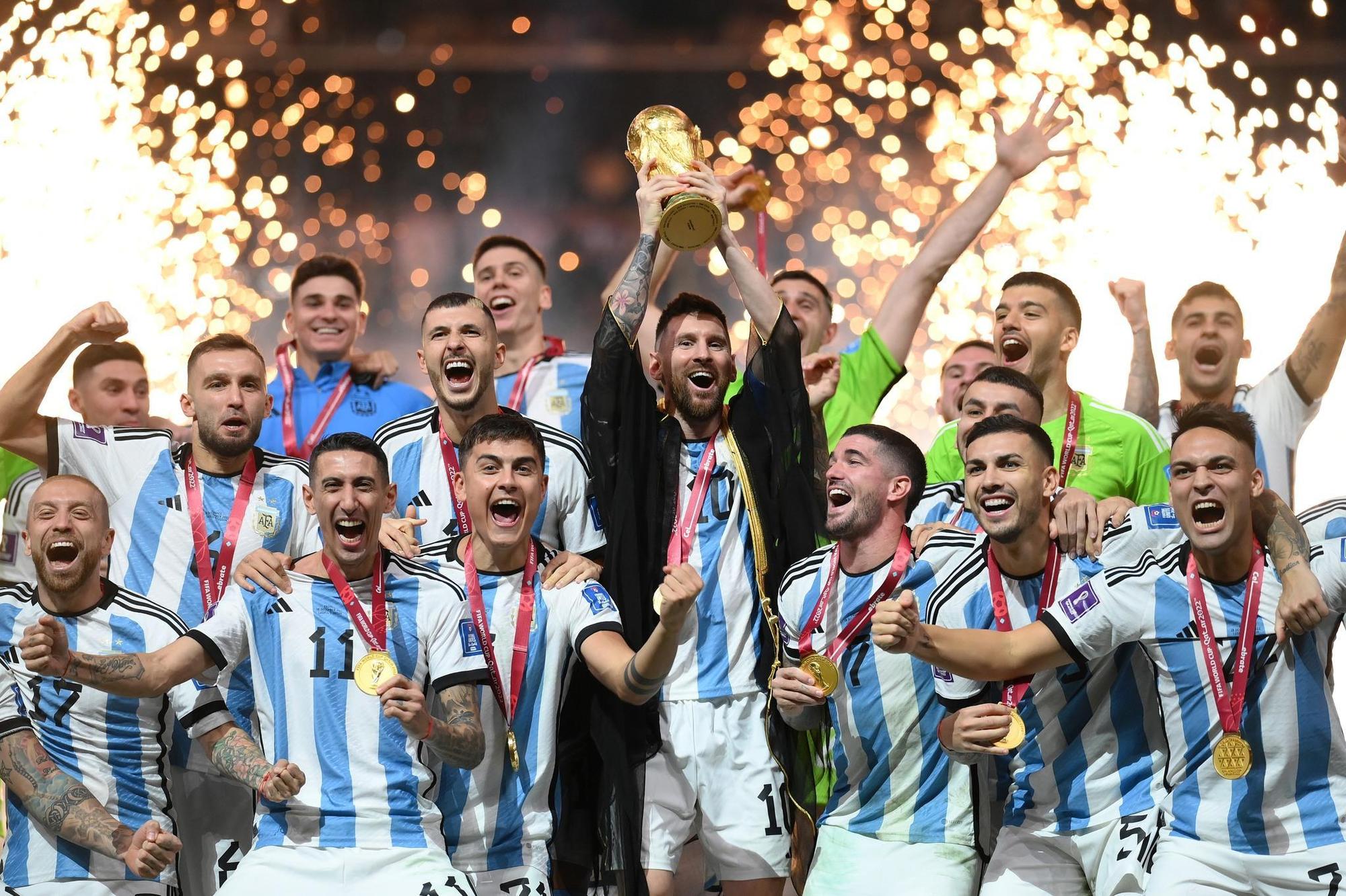 梅西成功帶領阿根廷拿下隊史第3個世界盃冠軍。(翻攝自FIFA World Cup臉書)