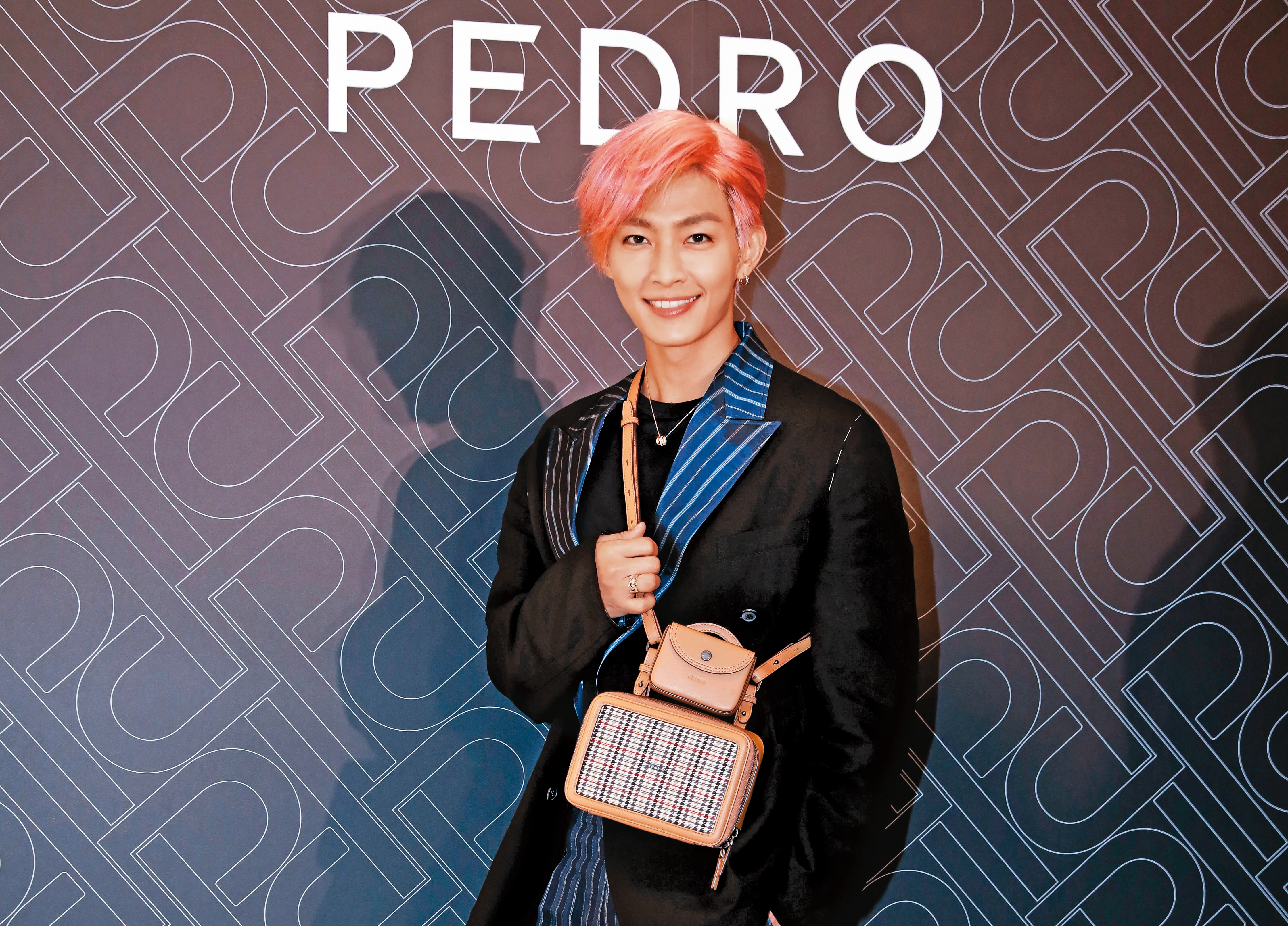 炎亞綸聲勢水漲船高，近期能見度超高，走到哪都是人氣王。