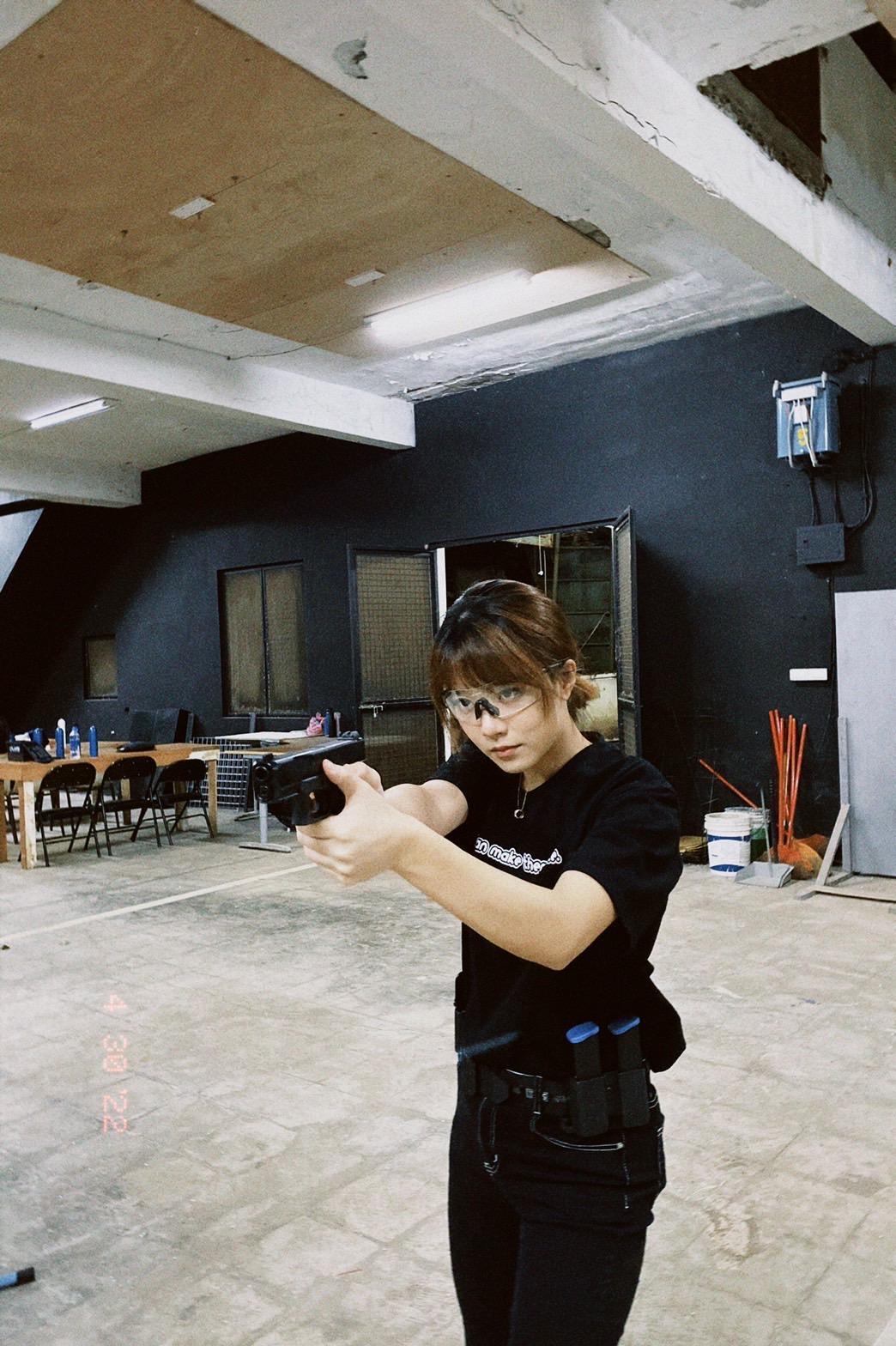 王上菲私下熱愛打靶。（經紀人提供）