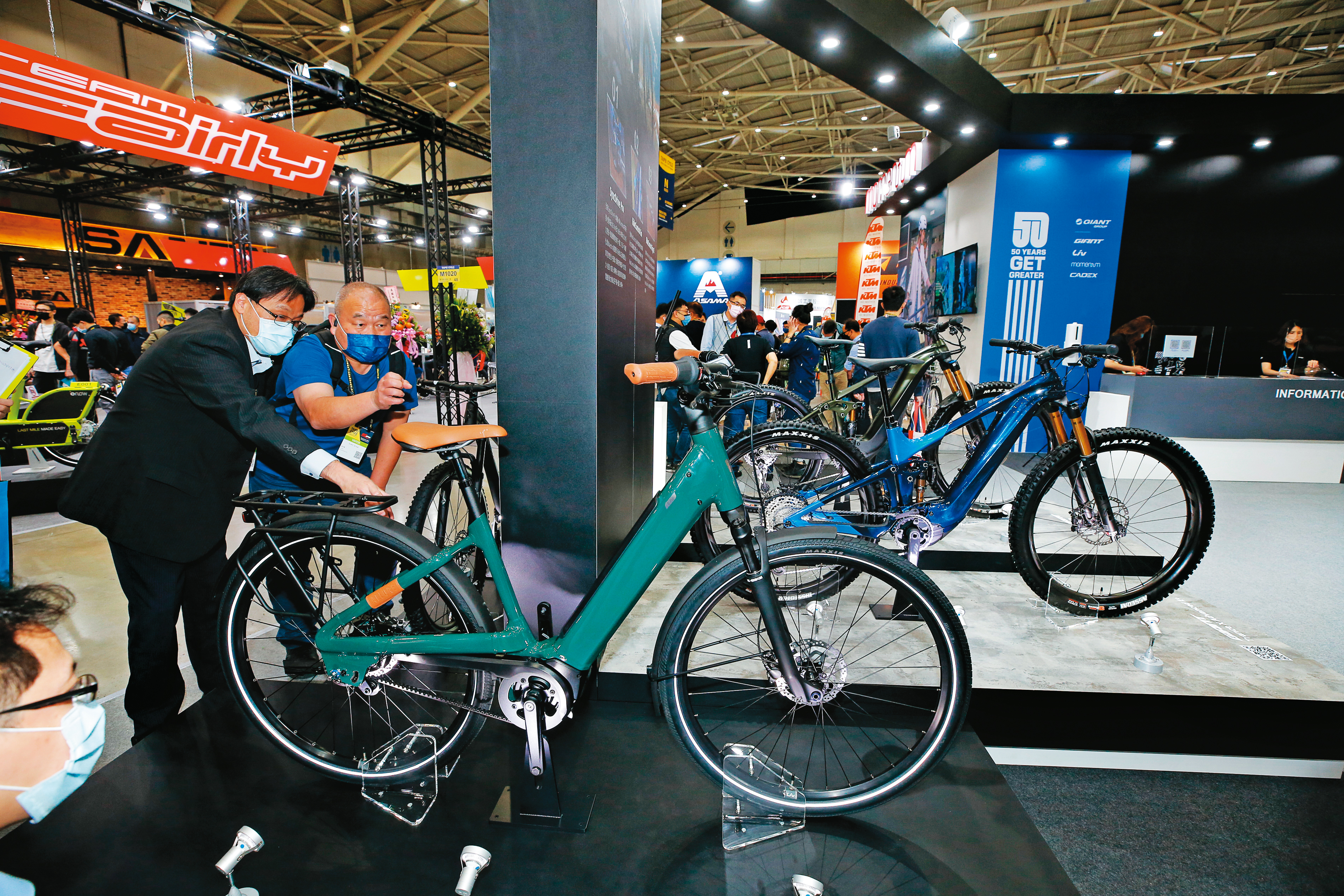 全球自行車龍頭巨大延長貨款票期惹議，其實2021年報已經顯露端倪。