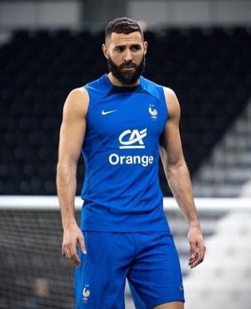 皇馬球星本澤馬在本屆世界盃開賽前就因傷無緣出賽。(翻攝自Karim Benzema IG)