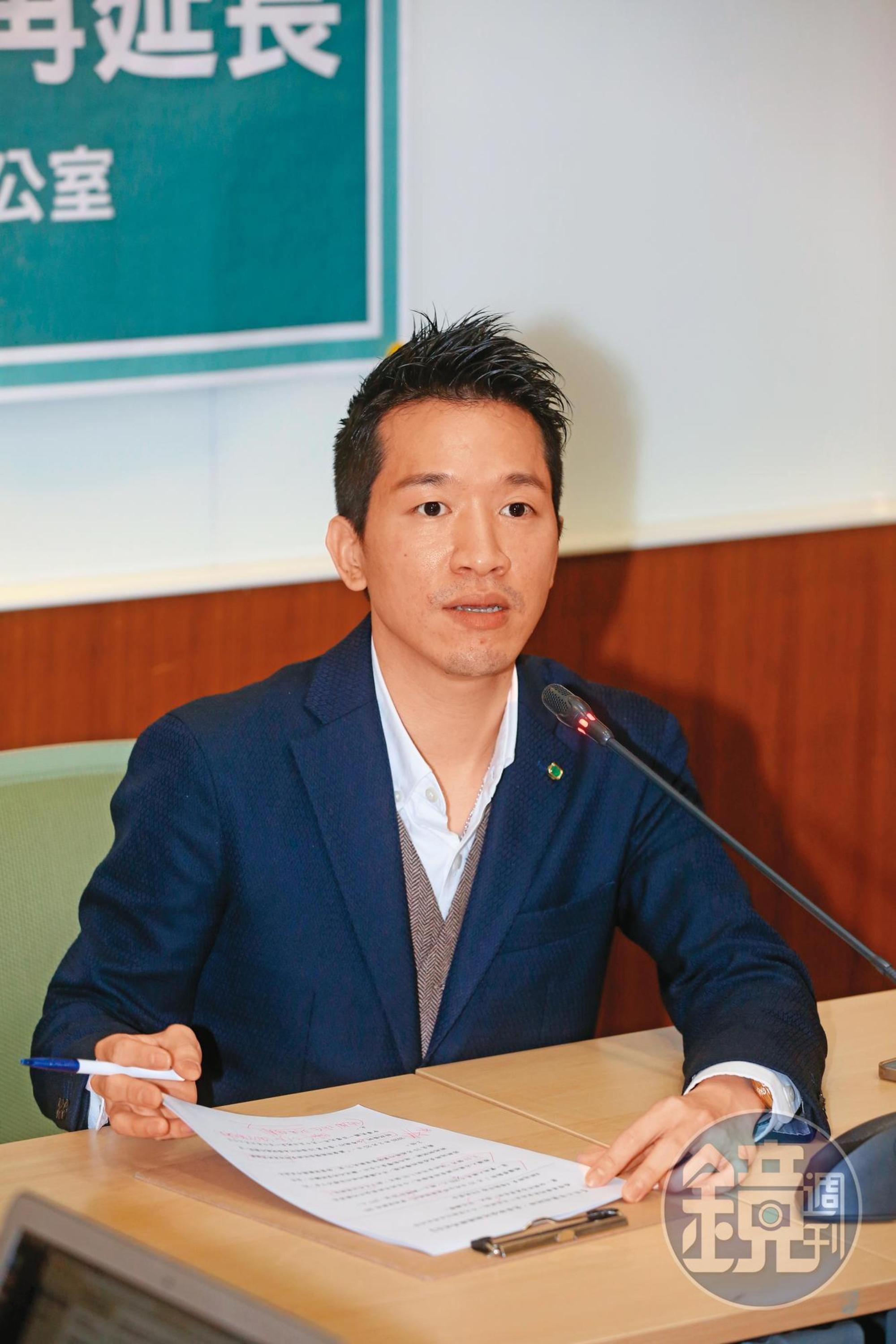 立委何志偉（圖）在選後開出檢討第一槍，英系也大動作回應（下圖，翻攝洪耀福臉書），凸顯黨內矛盾仍未消解。
