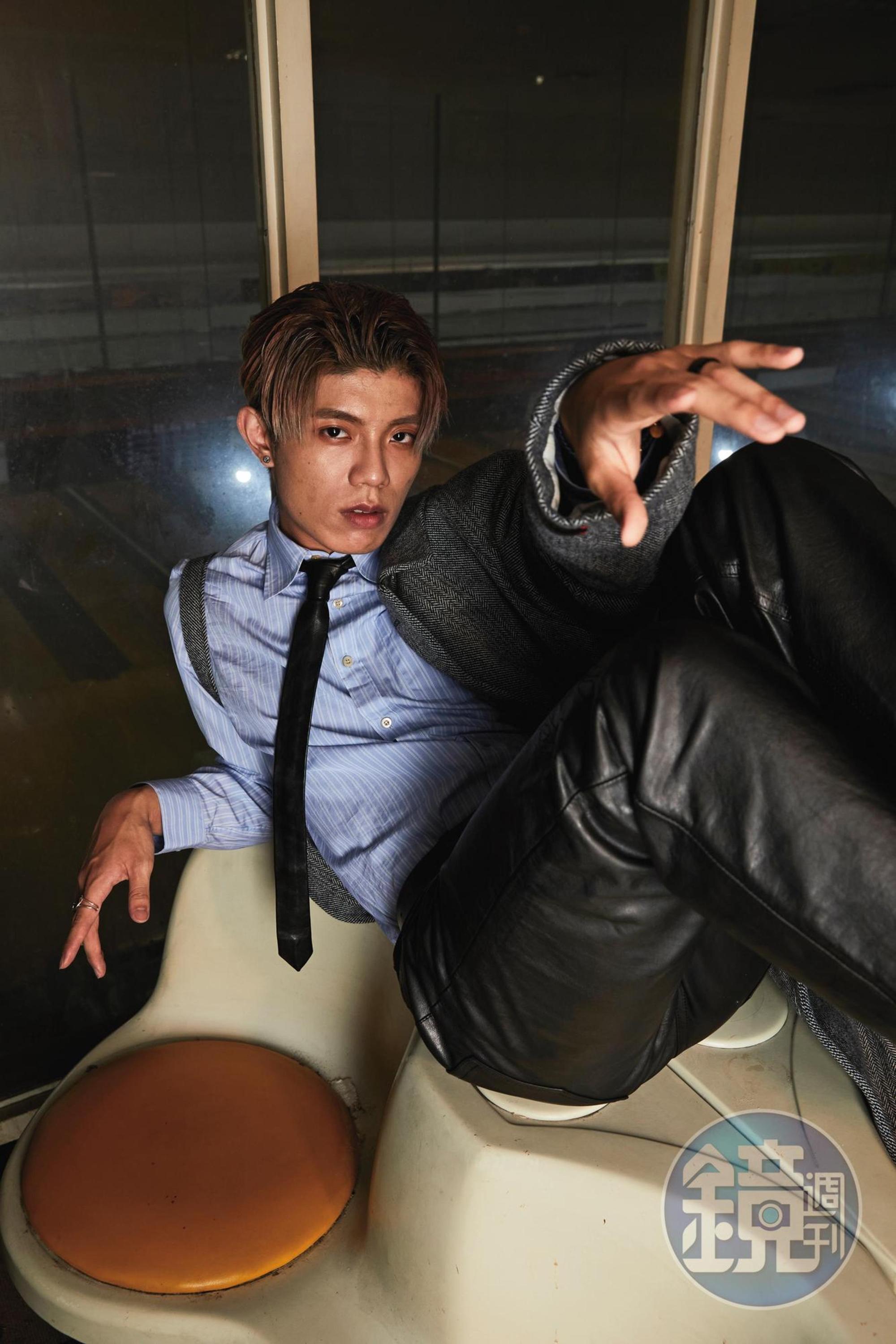 陳峻廷除了歌唱以外,對於演戲和主持也很有興趣和想法。(服裝提供:GUCCI)