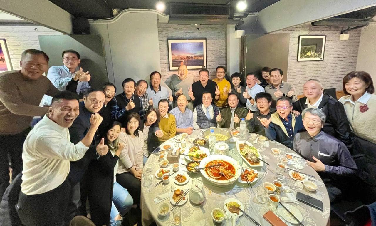 前高雄市長韓國瑜團隊睽違2年再次合體。（翻攝自韓國瑜臉書）