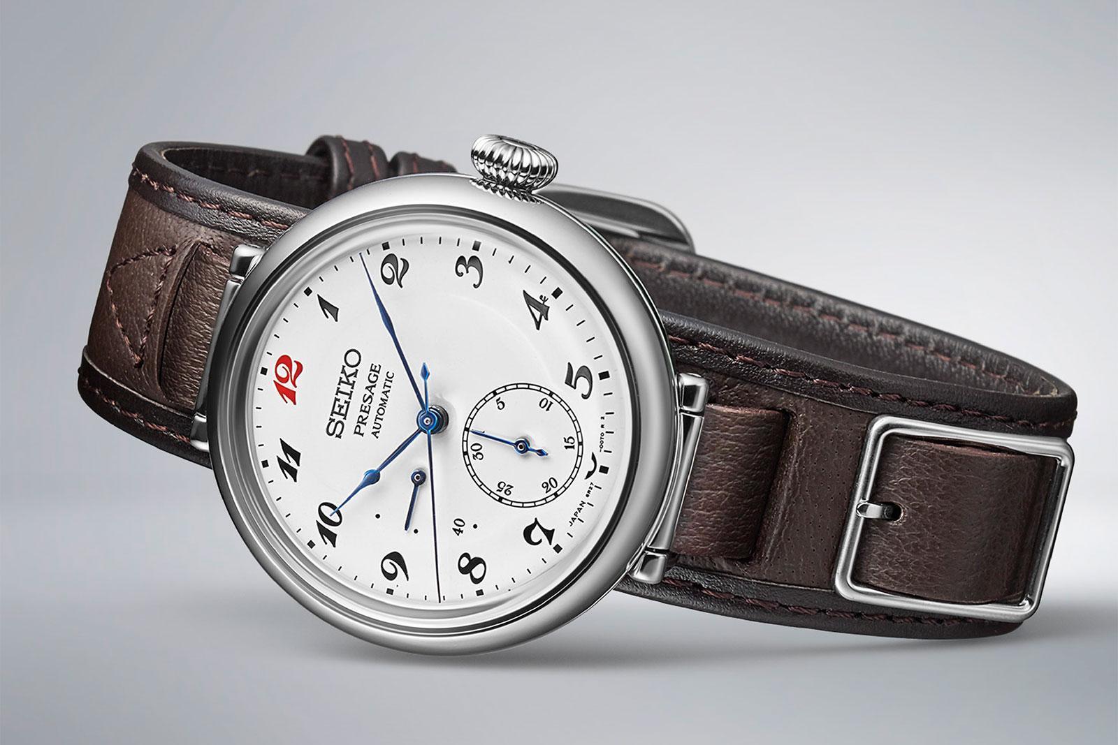 SEIKO Presage Seiko Watchmaking 110th Anniversary SPB359 外型忠實還原110年前日本製作的第一款手錶Laurel，並且採用大師製作的純白琺瑯面盤呈現當年的時代感。定價約NT$57,000。