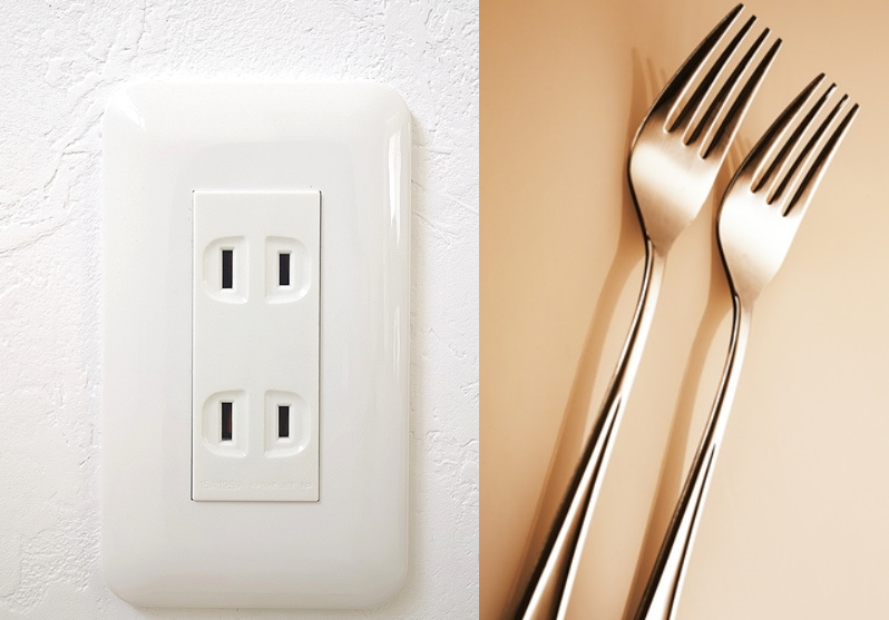 一位媽媽不滿火鍋店店員送上鐵製餐具，害兒子拿鐵餐具戳插座觸電。（示意圖，photoAC）