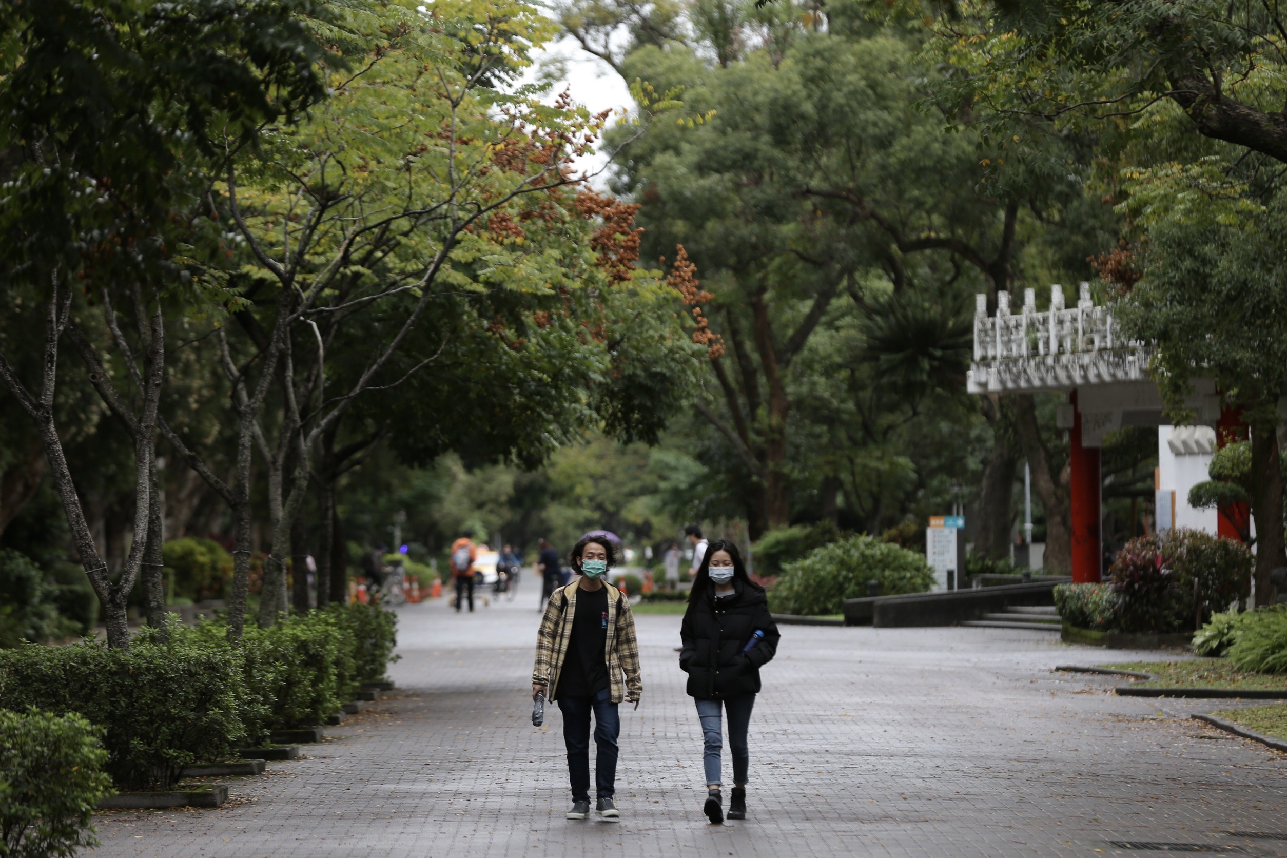 中央氣象局對17縣市發布黃色燈號低溫特報，也提醒今明因寒流，北部及東半部非常寒冷，要注意保暖。（本刊資料照）