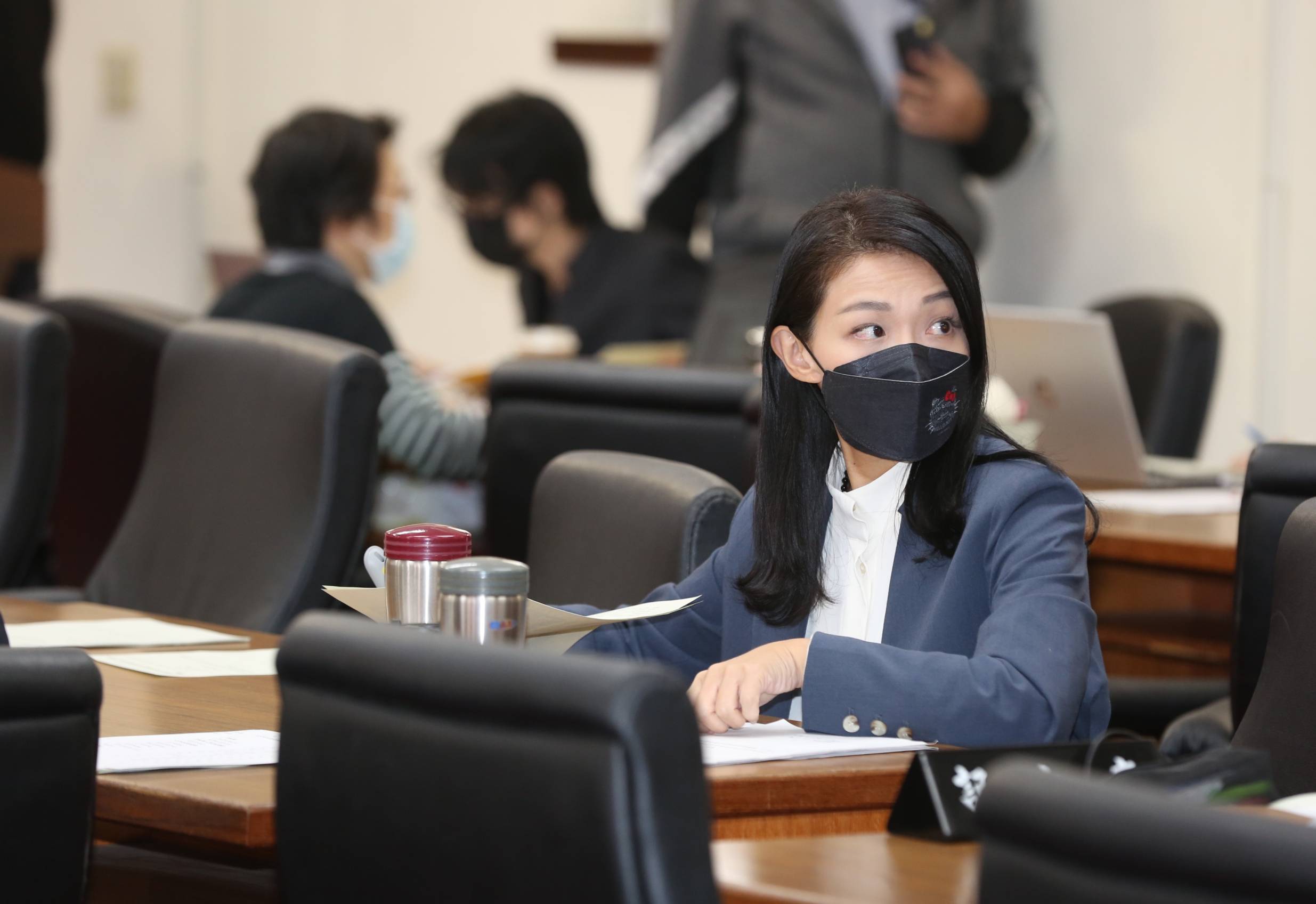 法界人士表示，高虹安吃便當的細節，根本沒有偵查不公開的問題。