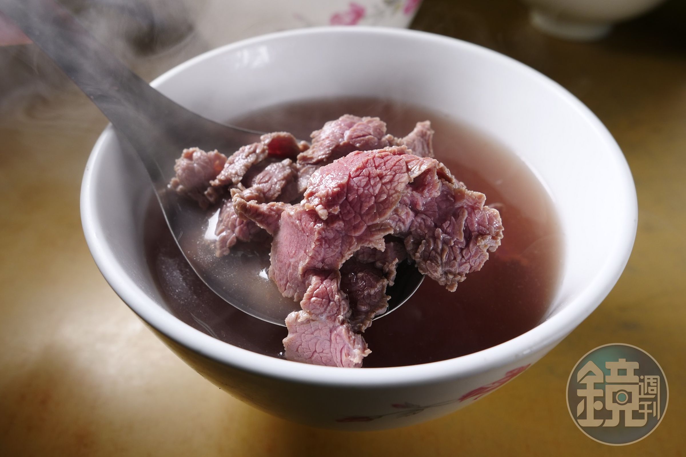 台南每間牛肉湯店都有愛用的辣椒醬。