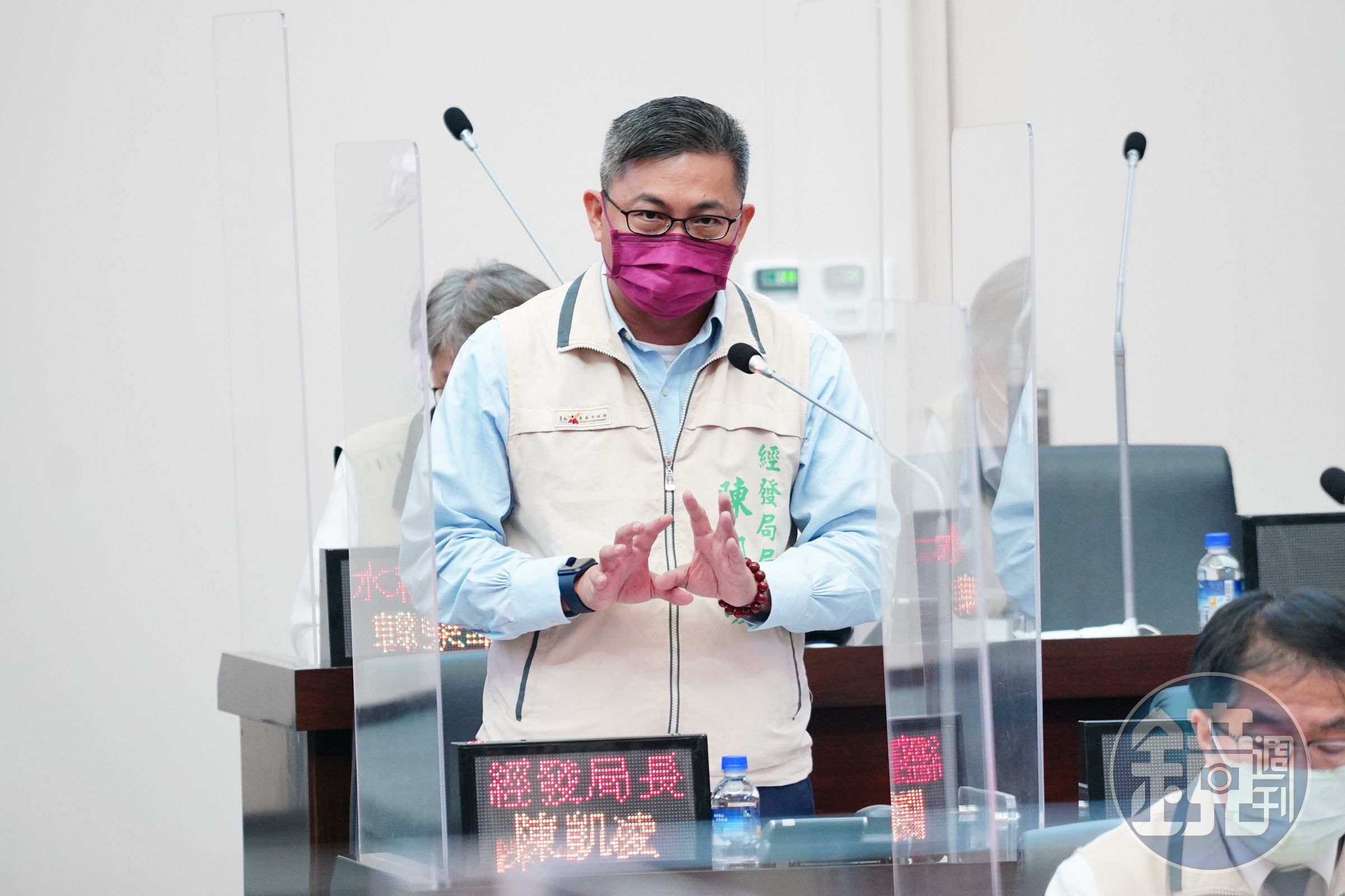 南市經發局長陳凱凌涉貪遭訊問逮捕，新任局長則由台中市借將。（本刊資料照）