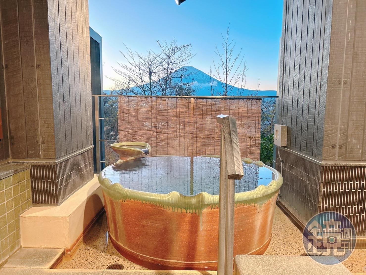 「木の花の湯」提供個人露天風呂,圖為位於1樓的「壺(陶瓷)風呂」。