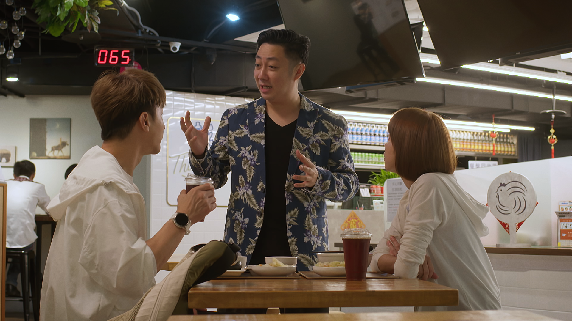艾成客串《決勝的揮拍》片段,將在明晚十點民視無線台播出。(民視提供)