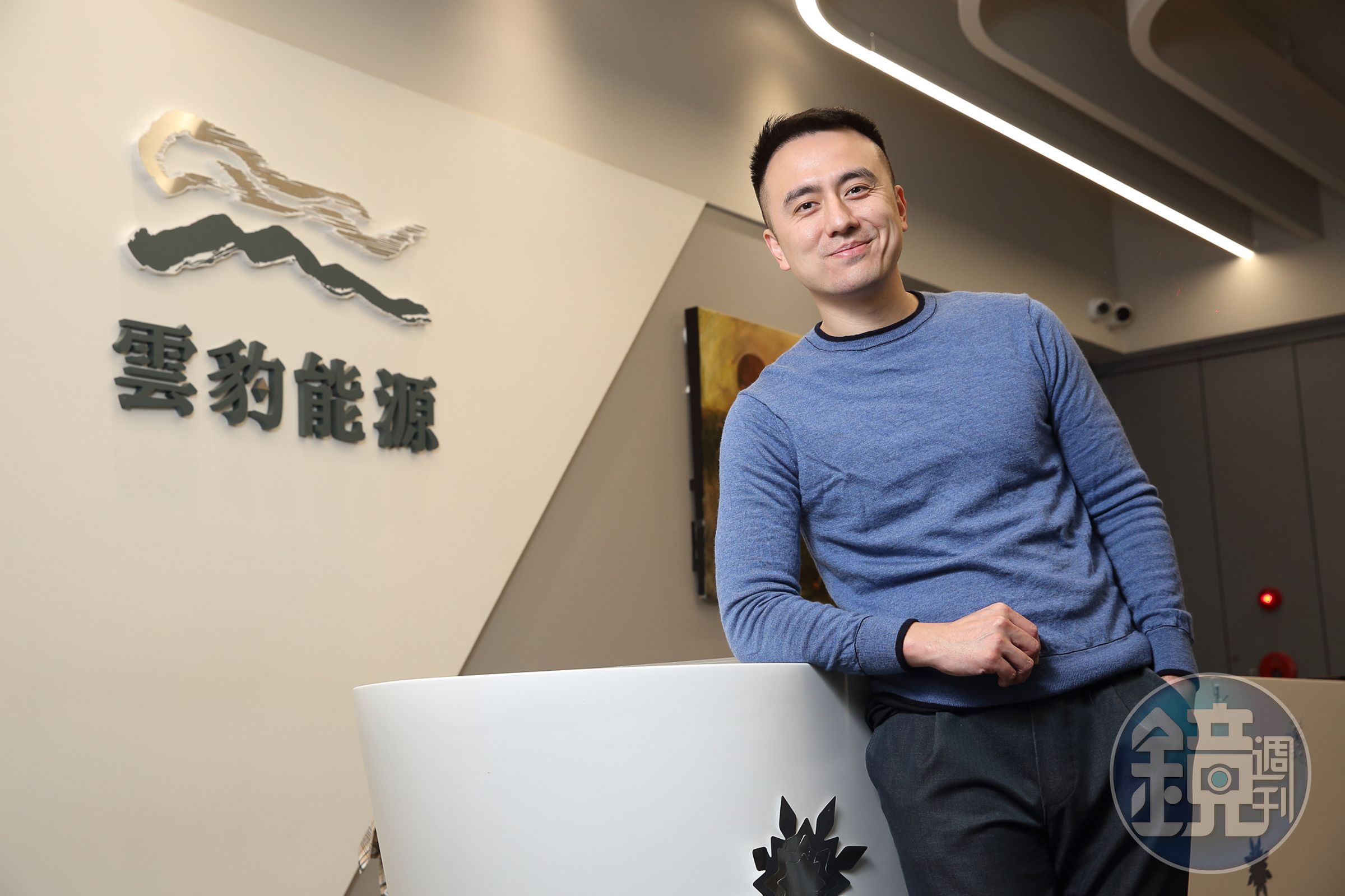 張建偉2016年創立雲豹能源，除了起家的太陽能，近年來也積極布局風電、儲能、水處理領域。