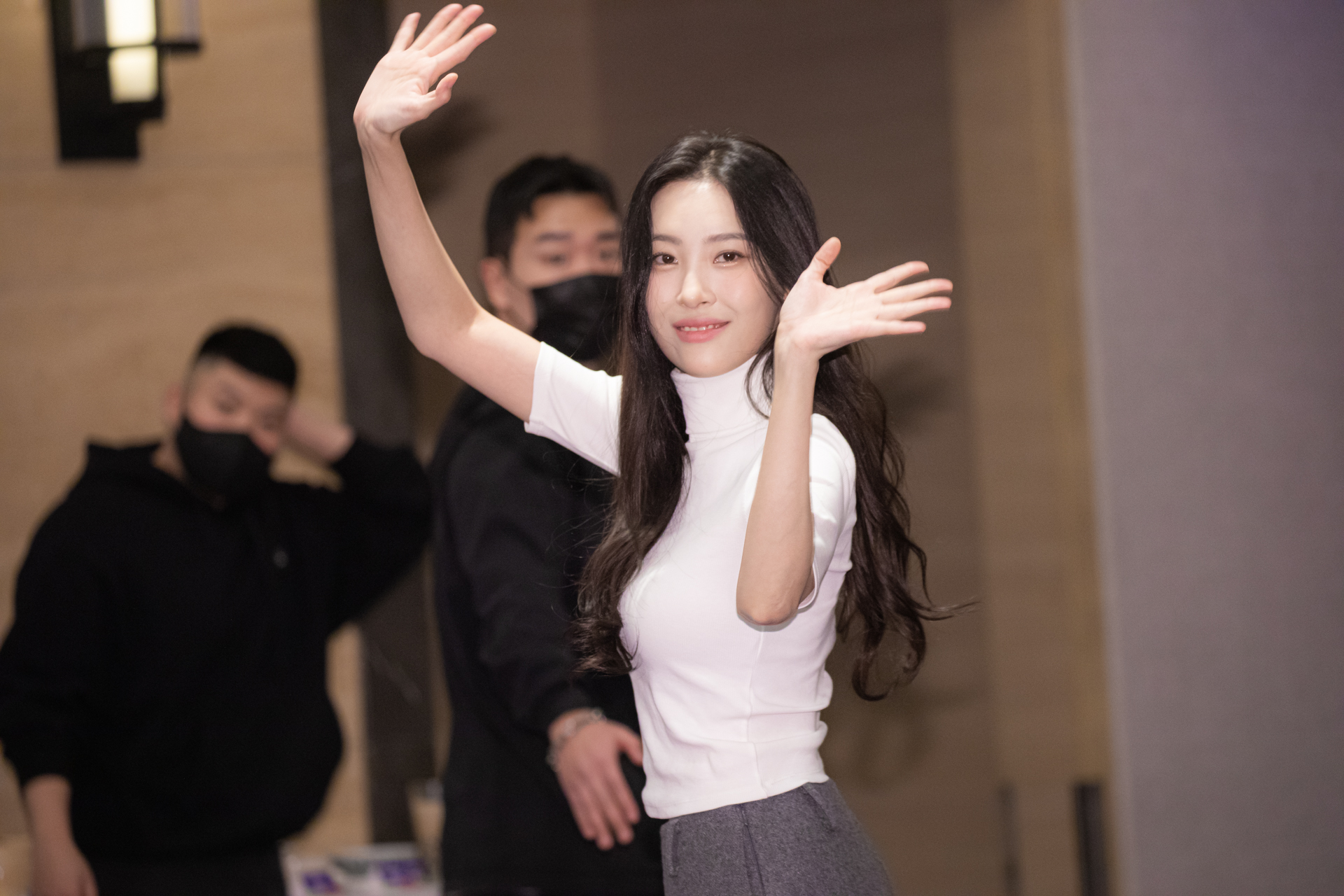 韓國女歌手宣美今出席南市府「搖滾耶誕演唱會」記者會，短短90秒現身讓眾人很驚訝。（COME ON JKSSP提供）