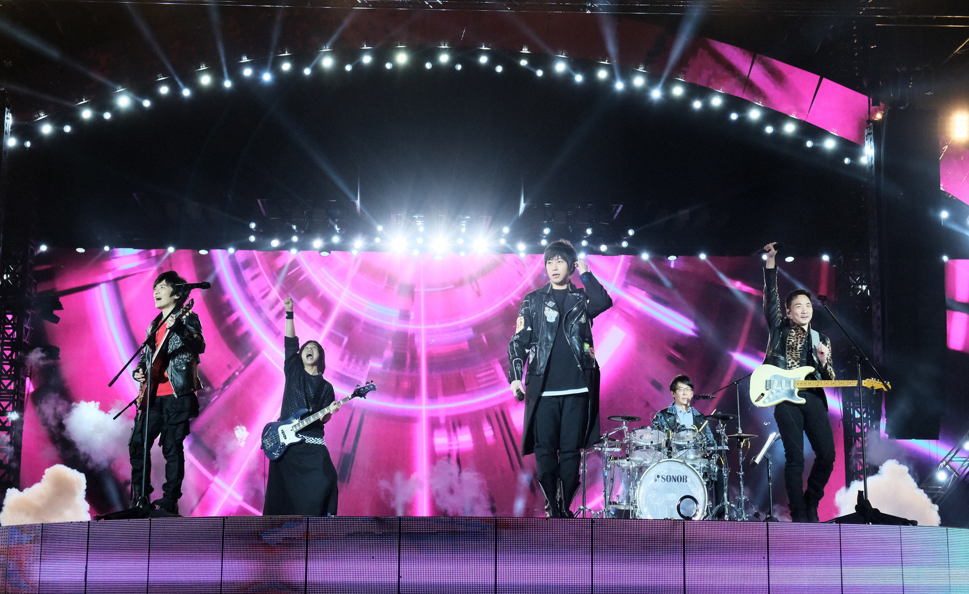 五月天「諾亞方舟10週年進化復刻限定版演唱會」方舟23日正式啟航。（相信音樂提供）