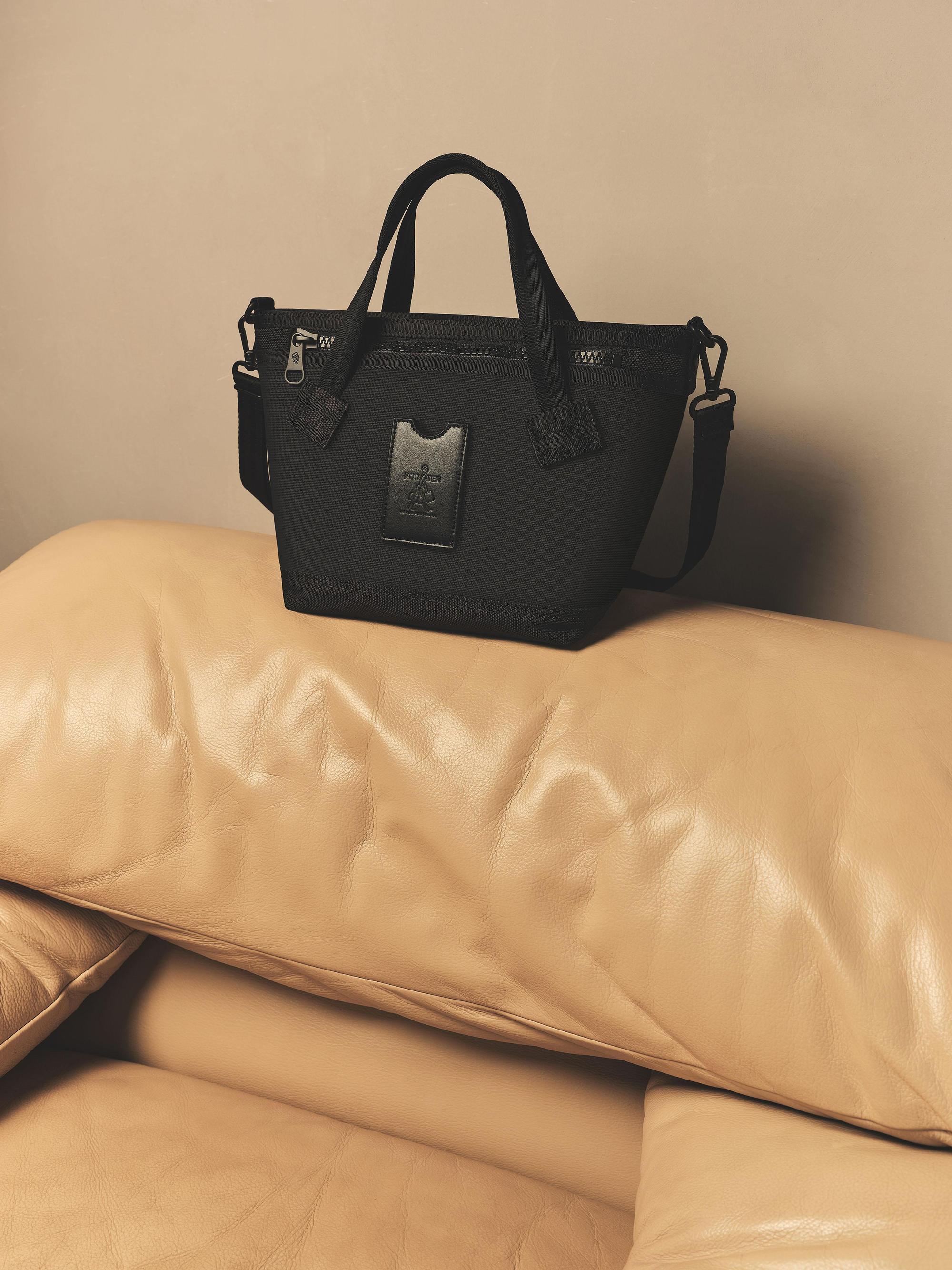 復古簡約手提包 NT$4,350 PORTER INTERNATIONAL(PORTER INTERNATIONAL提供)