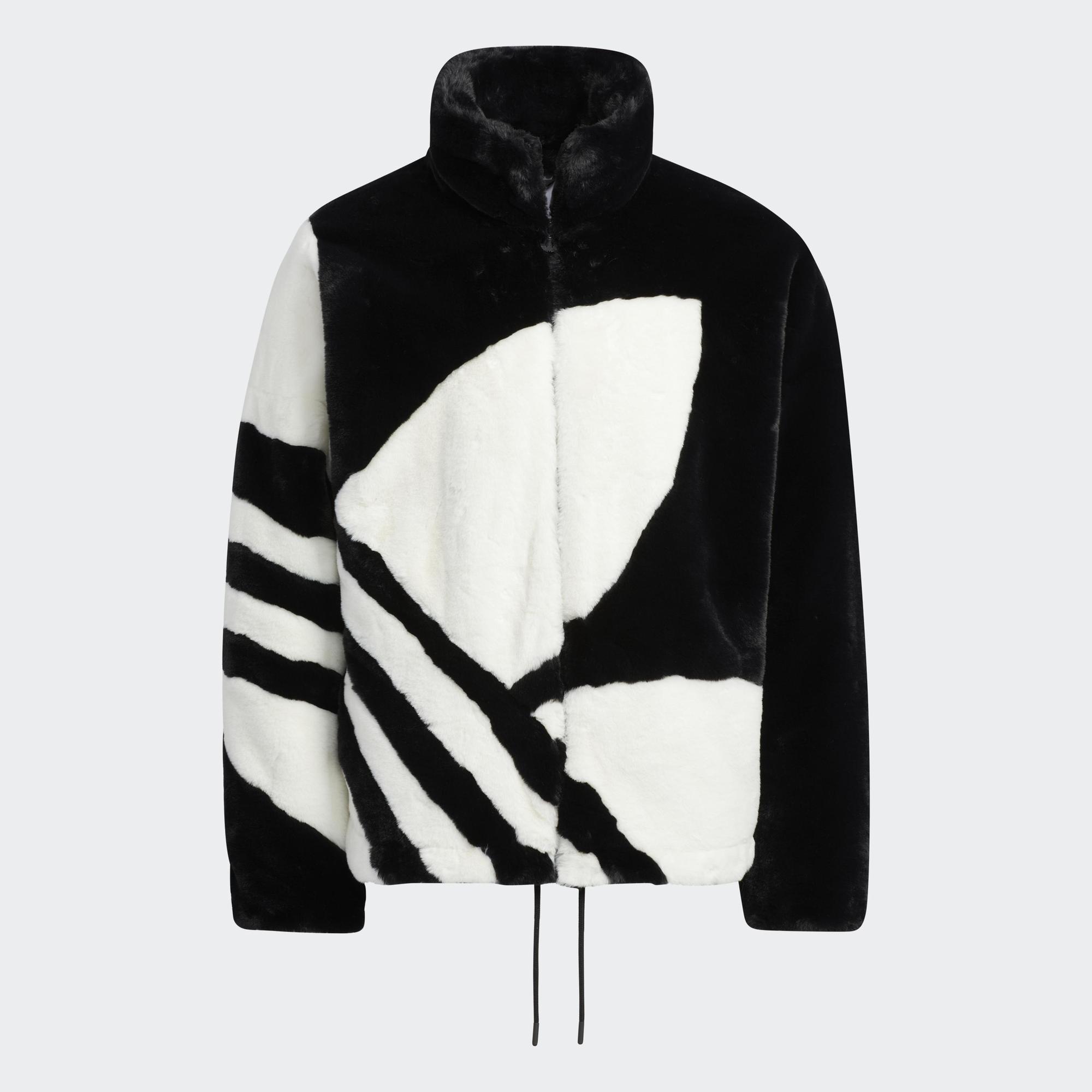 Logo黑白環保皮草 NT$4,890 adidas Originals(adidas Originals提供)