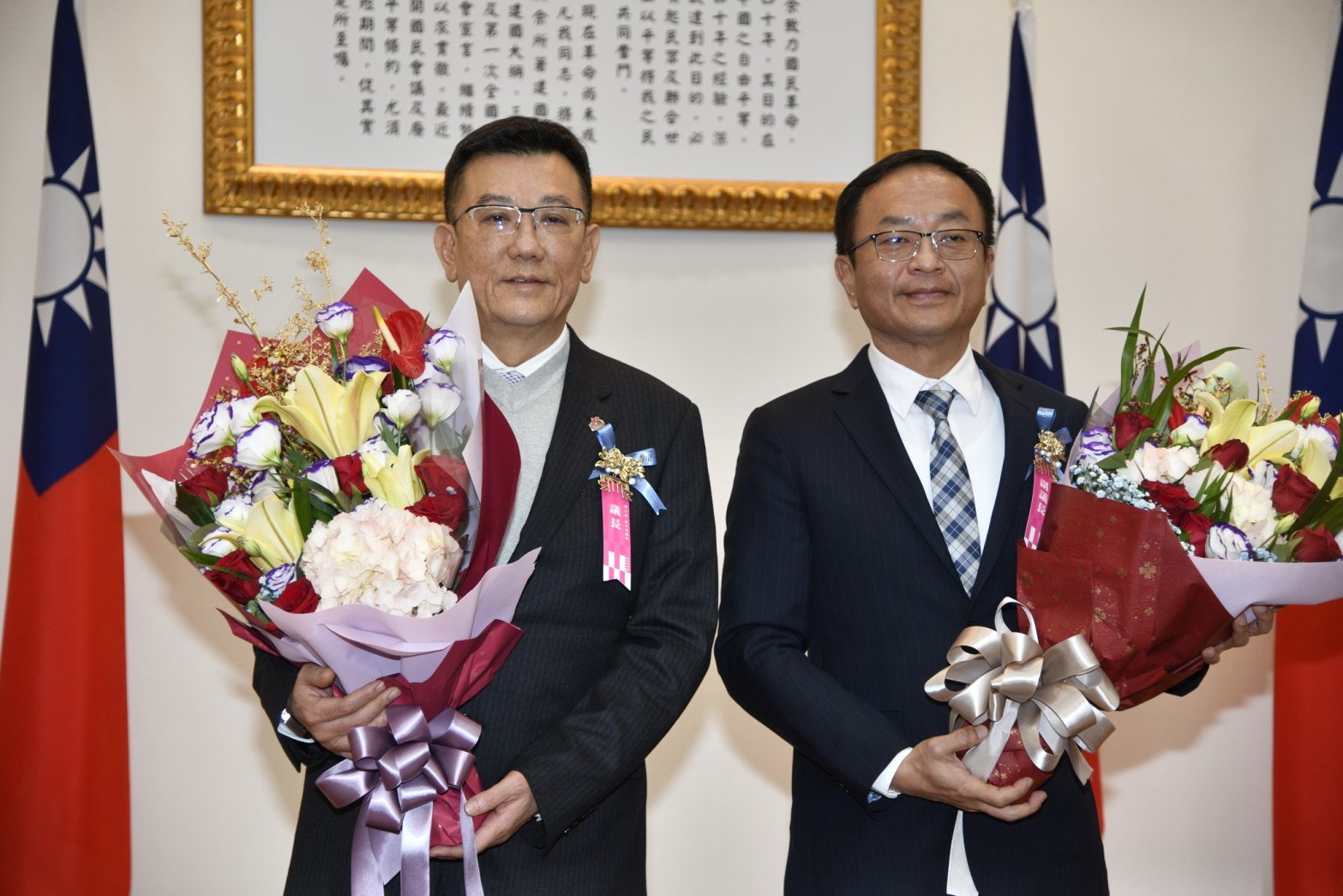 新竹市正副議長由許修睿（左）和余邦彥（右）當選。