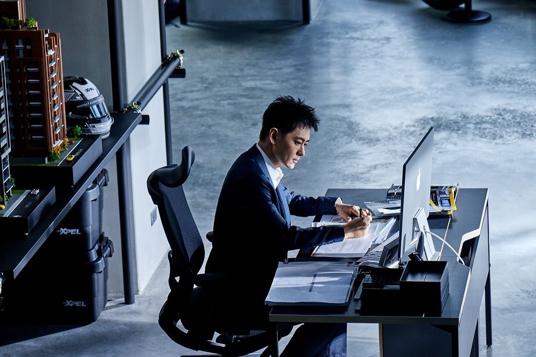 林志穎貼出最近一次拍攝的廣告照。（翻攝林志穎臉書）