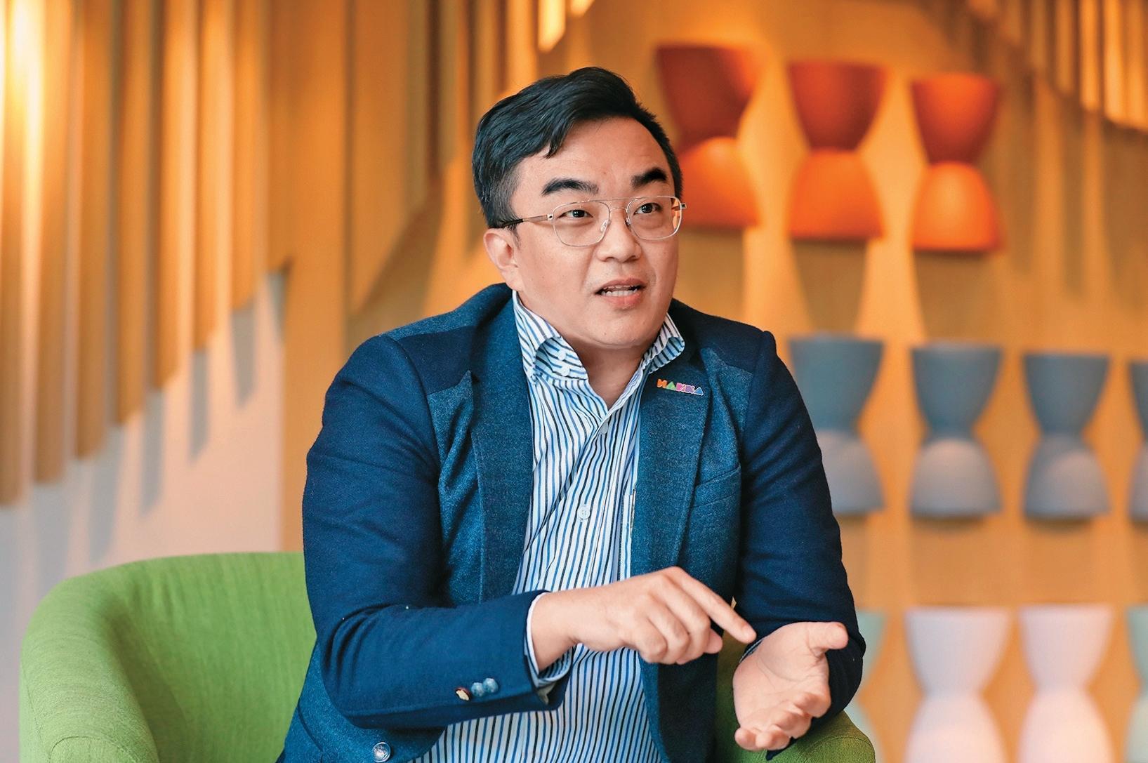 蘇秉凱認為科技有助整體展覽呈現，也期待透過世界客家博覽會與總統府特展，能讓大家提到客家就能想到台灣。（桃園市政府提供）