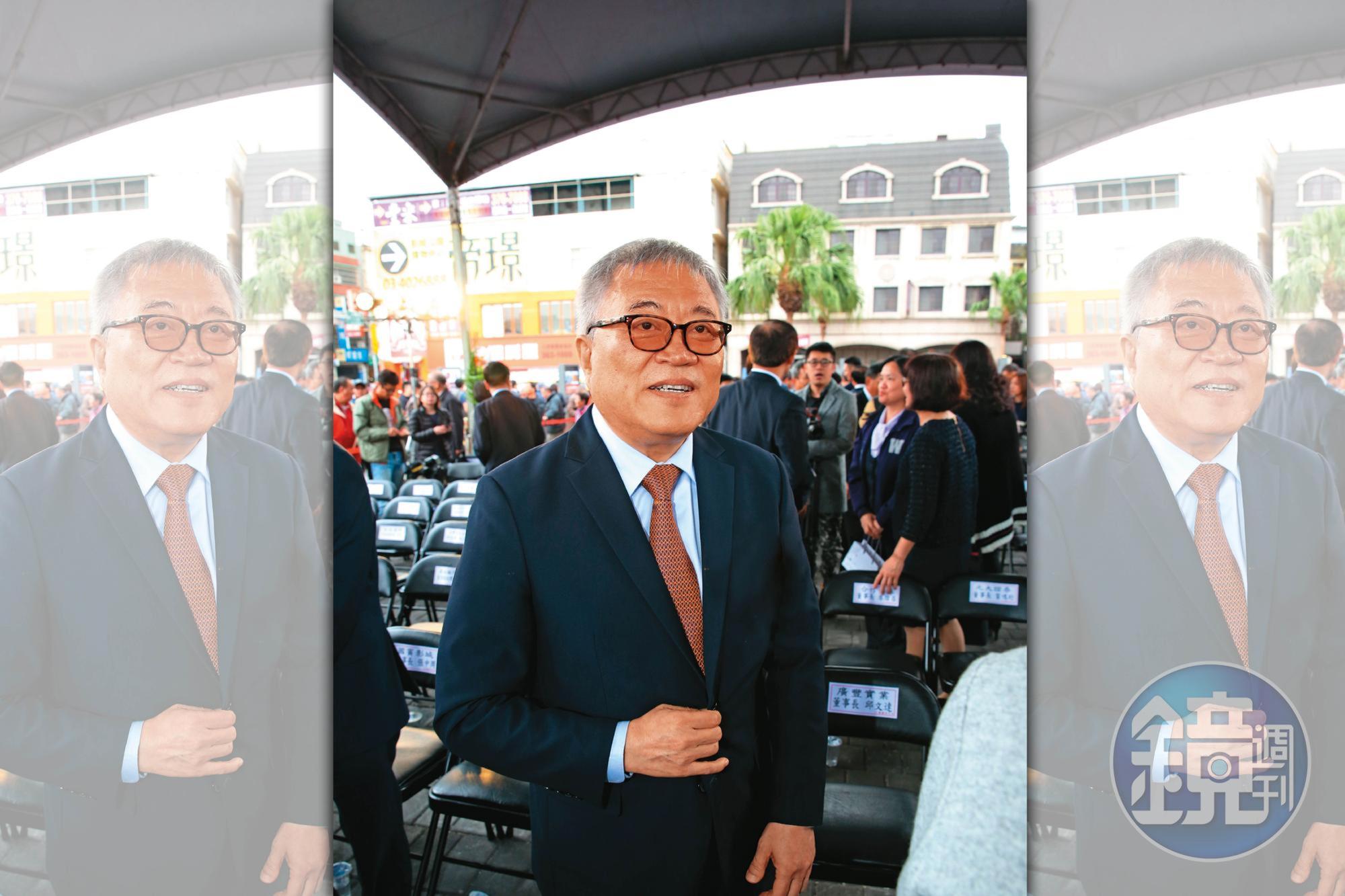 賀鳴鐸過去在廣豐負責海外事業,主導香港大中華公司交易案。