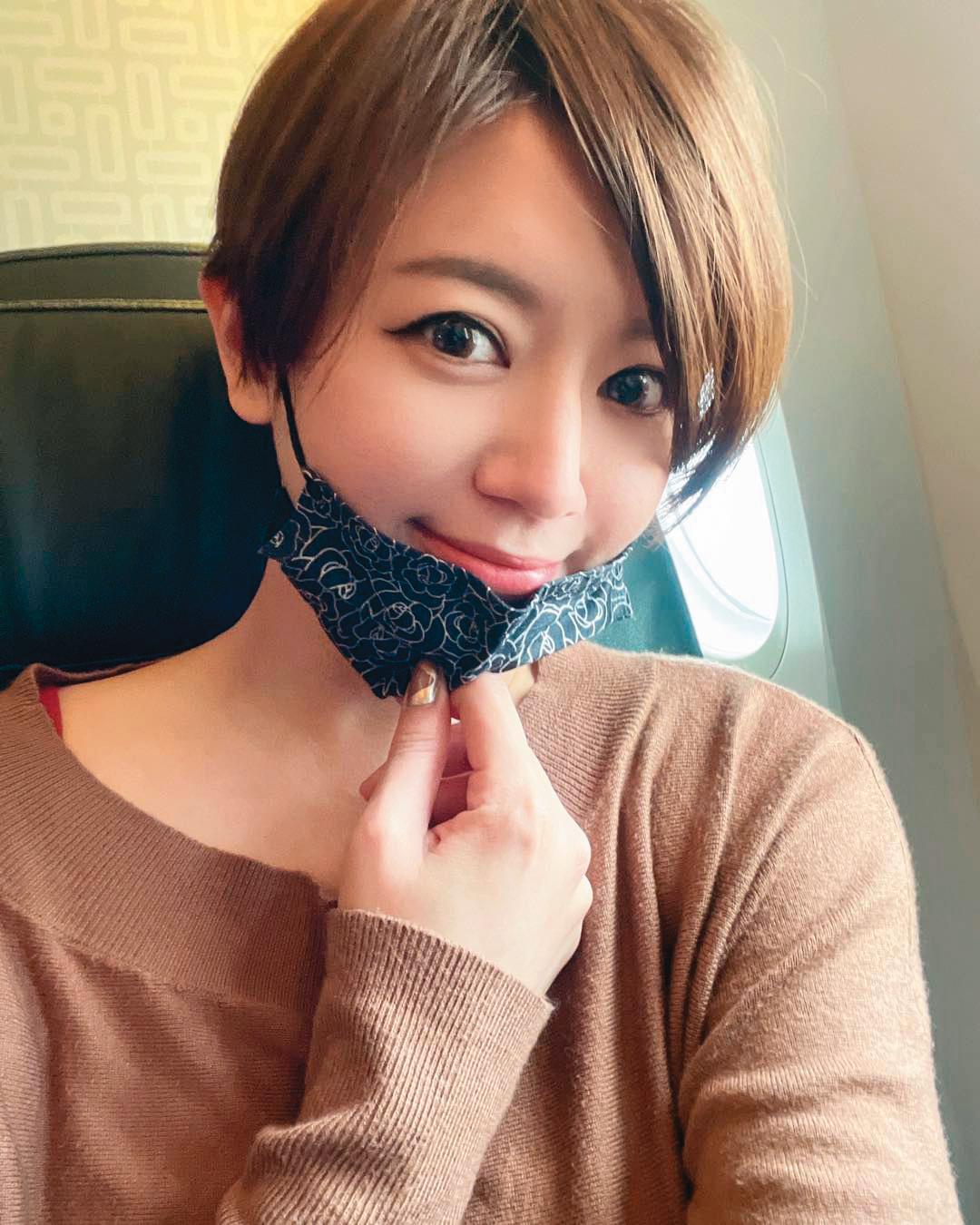 李妍瑾改信基督教後，因婚前性行為向上帝道歉並求原諒。（李姸瑾臉書）