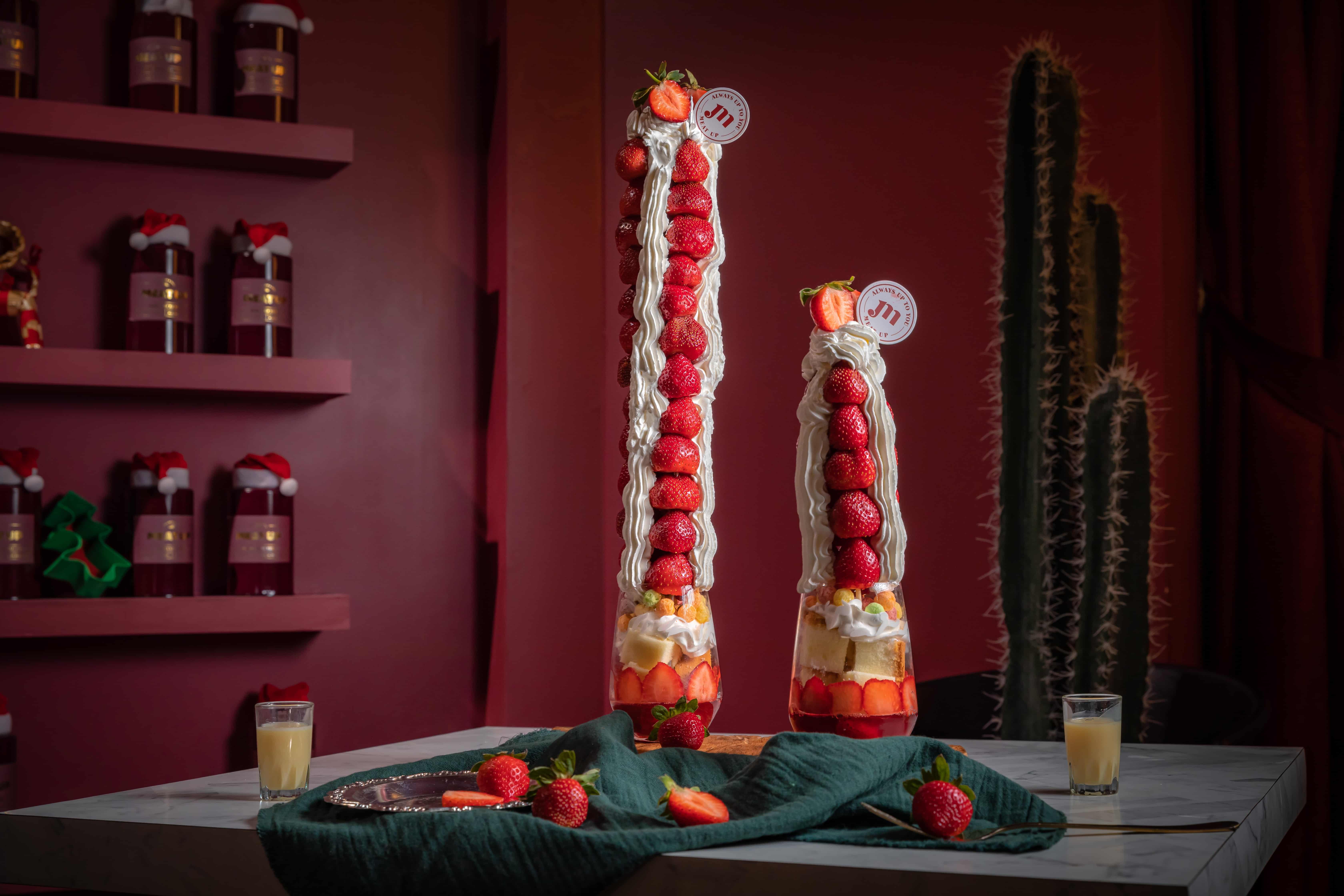 每回都能祭出多款創意浮誇餐點的草莓季，是網路人氣打卡店「Meat up 覓晌」的年度主戰場。