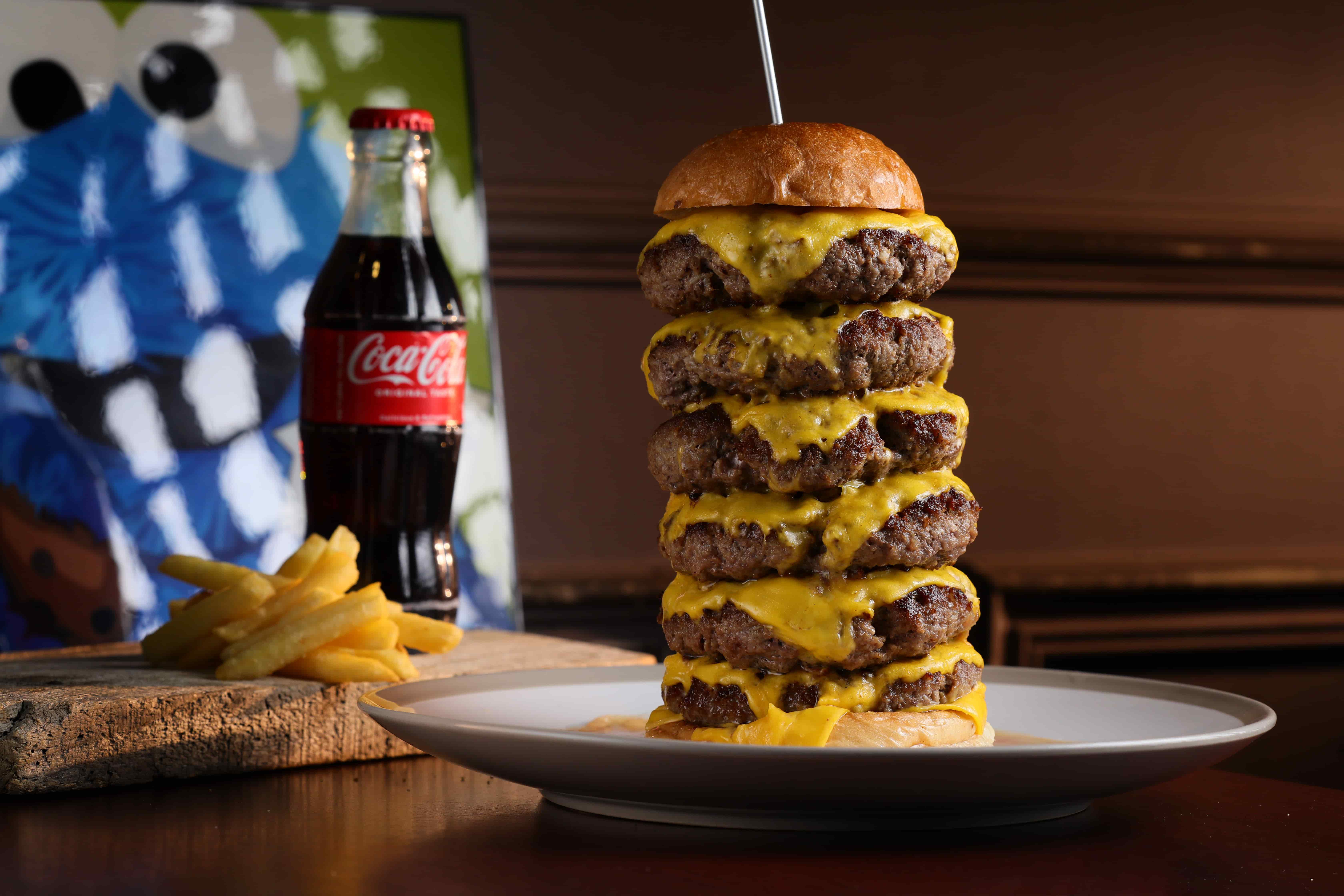 漢堡大樓不只是噱頭，也是許多「Webberger」常客的定期必點款。