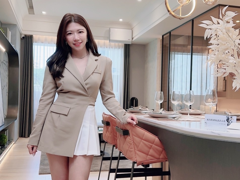 前《三立新聞網》主播詹千雁買下新北市2房預售屋當作自己28歲禮物。（翻攝自詹千雁粉專）