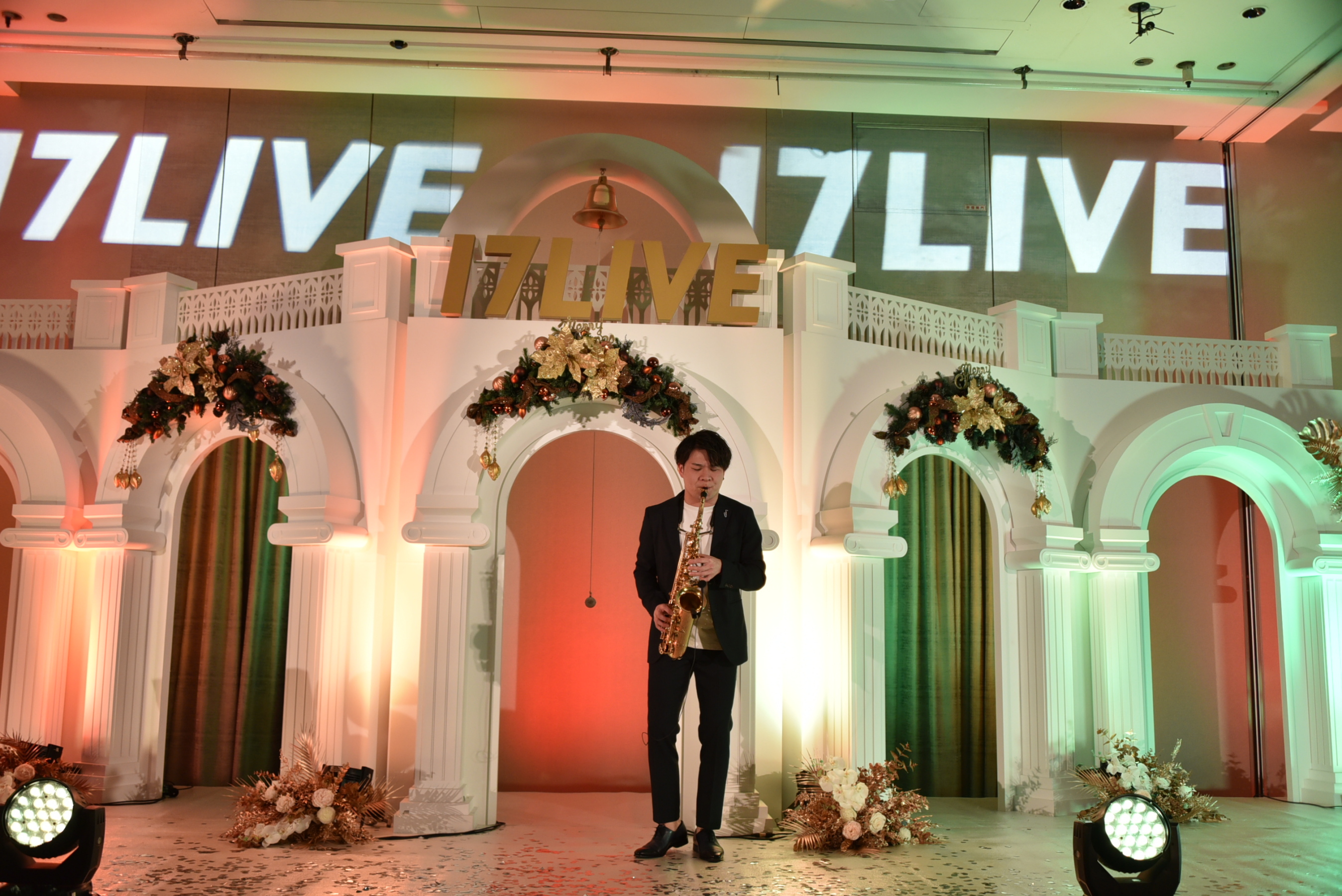日本人氣主播大坪俊樹帶來精湛薩克斯風演奏。（17直播提供）