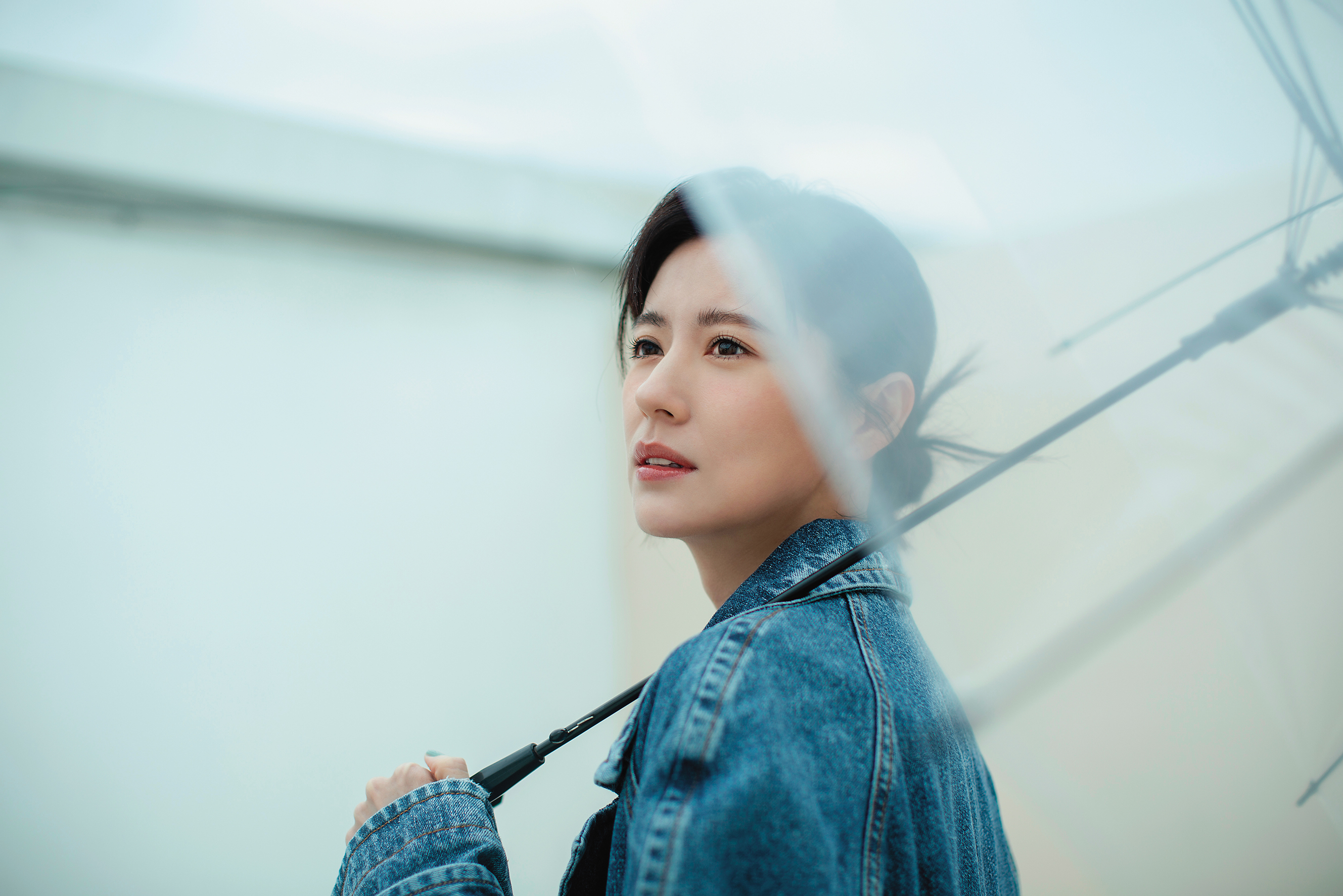 無時無刻，林予晞都想要創作，看還能探索什麼。不做這些時，她說自己要出去賺錢，為了一台十幾萬元的萊卡相機，的確需要好好工作。