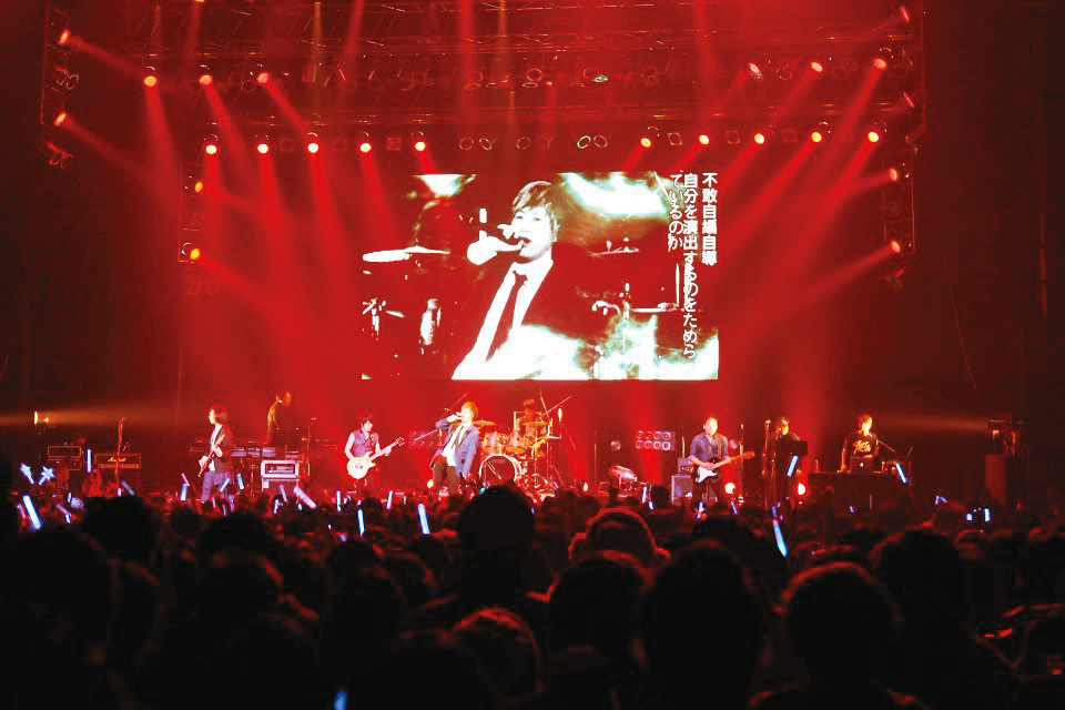 五月天在日本出道後,選在東京Zepp Tokyo開唱。(翻攝自earthheartlive臉書)