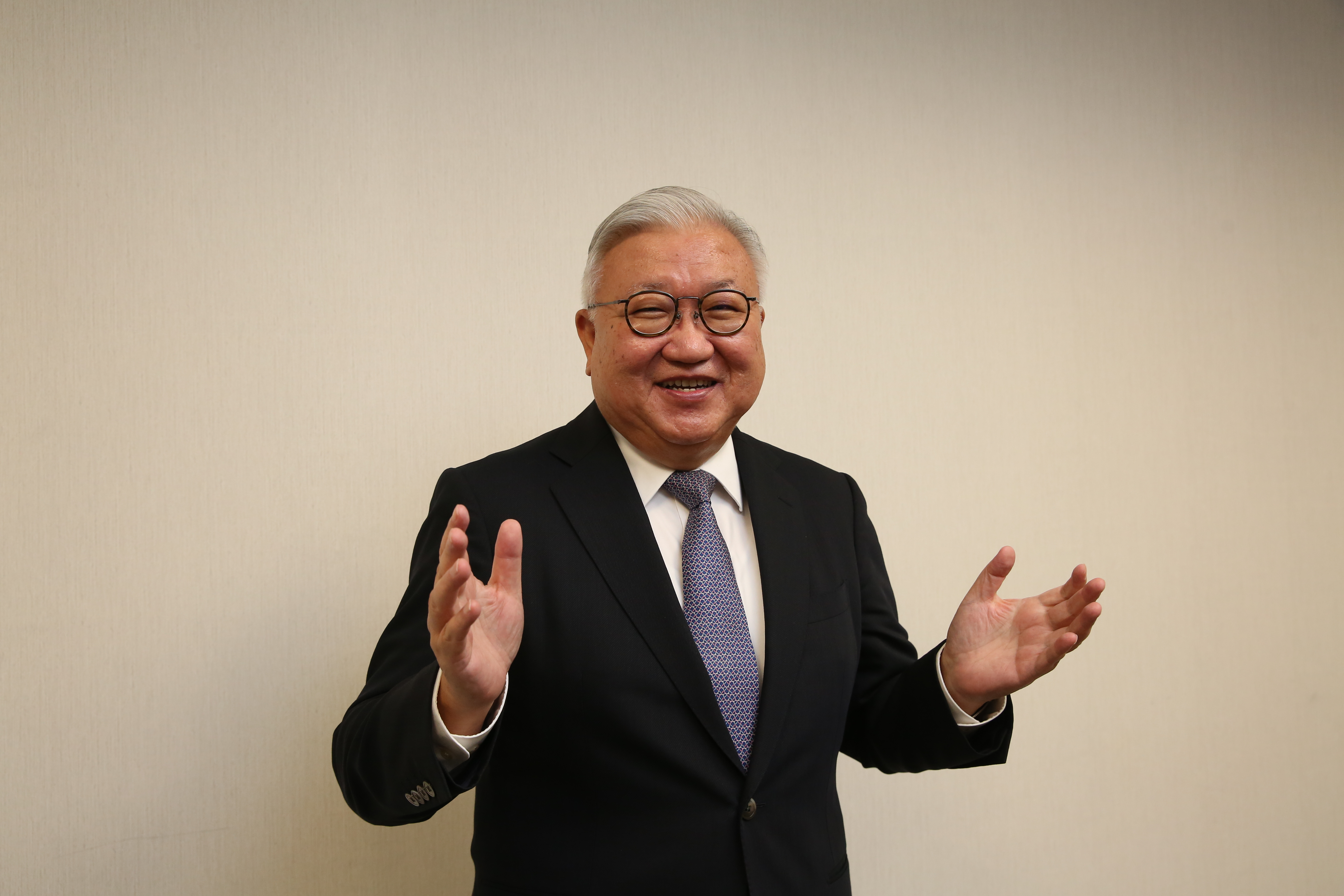 台灣浩鼎董事會於今（30）日決議，推選前台北醫學大學校長、現任泰福生技董事長閻雲博士擔任董事長，並且暫代執行長一職。