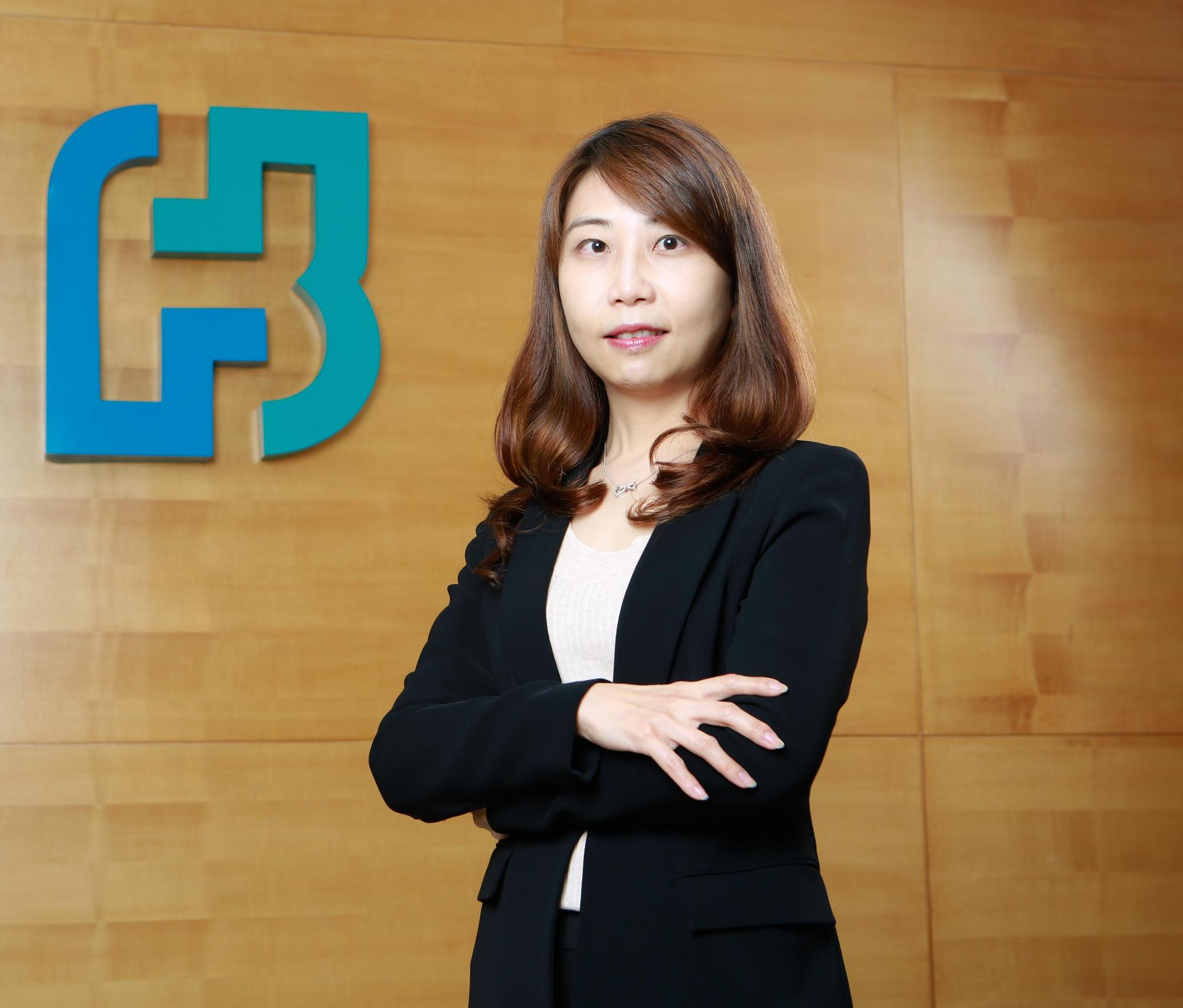 富邦投信今(30)日召開董事會議,會中通過由富邦投信行銷業務處執行副總林欣怡(圖)升任總經理。(富邦投信提供)