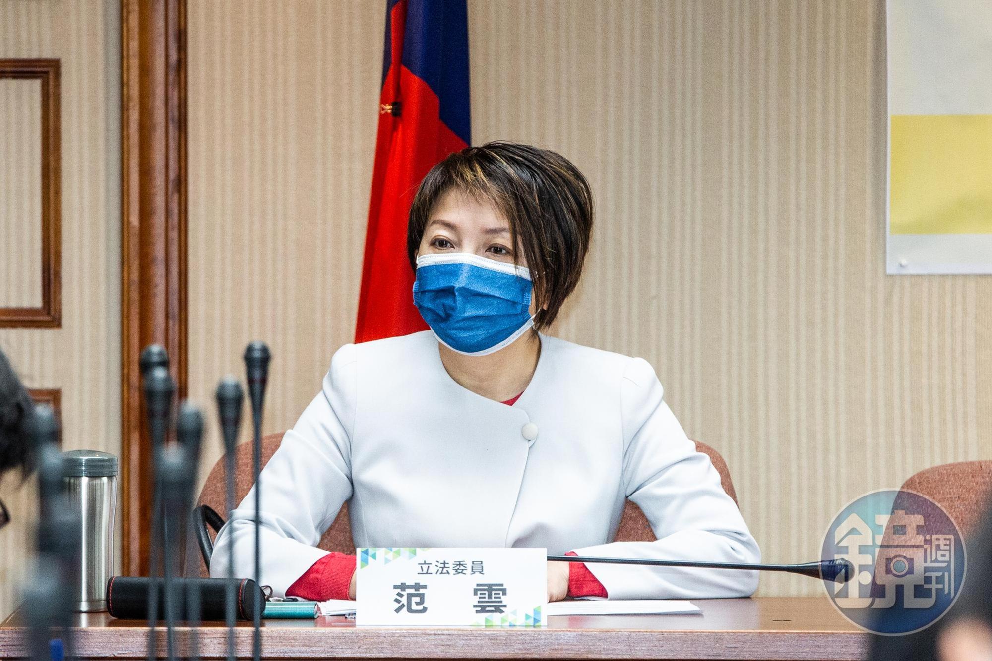 針對外界討論女性是否也要納入服兵役，范雲今po文表示，「女人不是不當兵，是法律讓女人沒資格服兵役！」（本刊資料照）