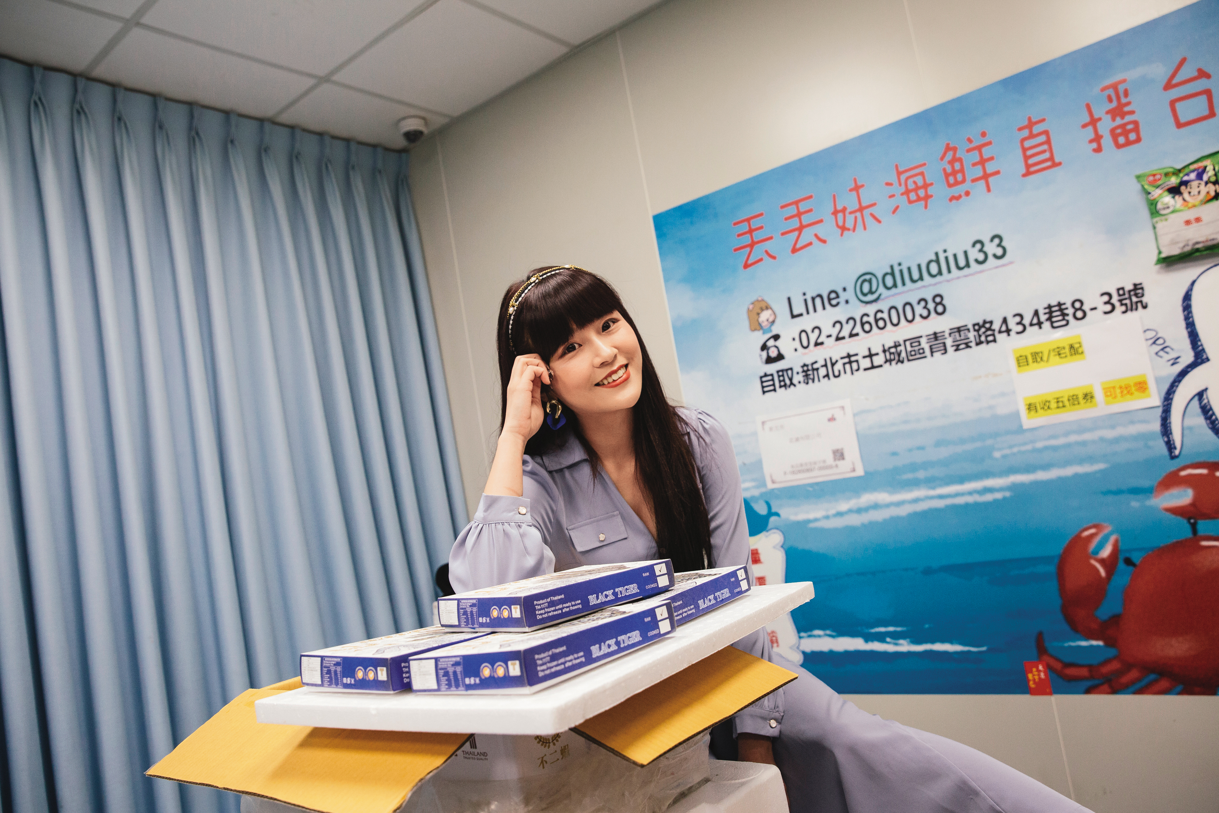 丟丟妹因直播賣生鮮，無論業績、人氣都屬天后等級，一舉一動都備受矚目。