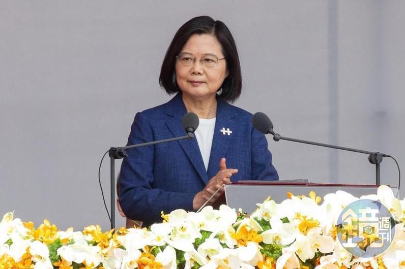 蔡英文說明去年超徵新台幣4,500億元的規劃。(本刊資料照)